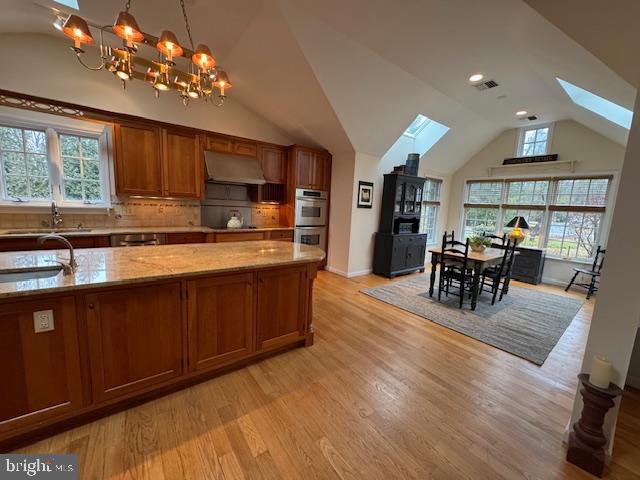 CANTERBURY WOODS - Residential