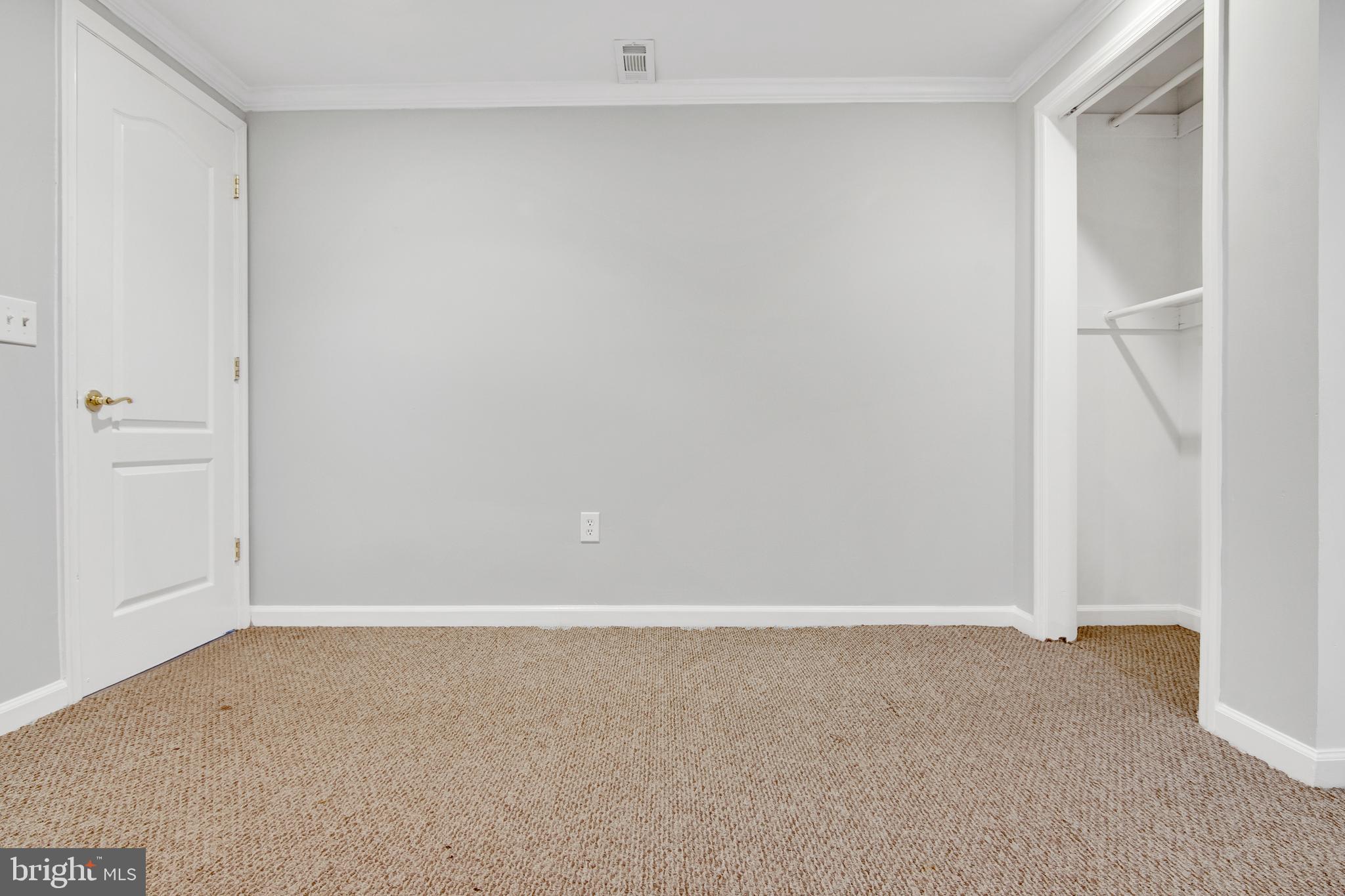 GLEN COVE - Residential