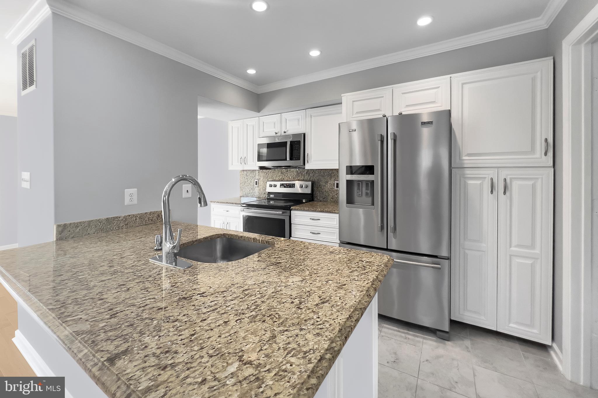 GLEN COVE - Residential