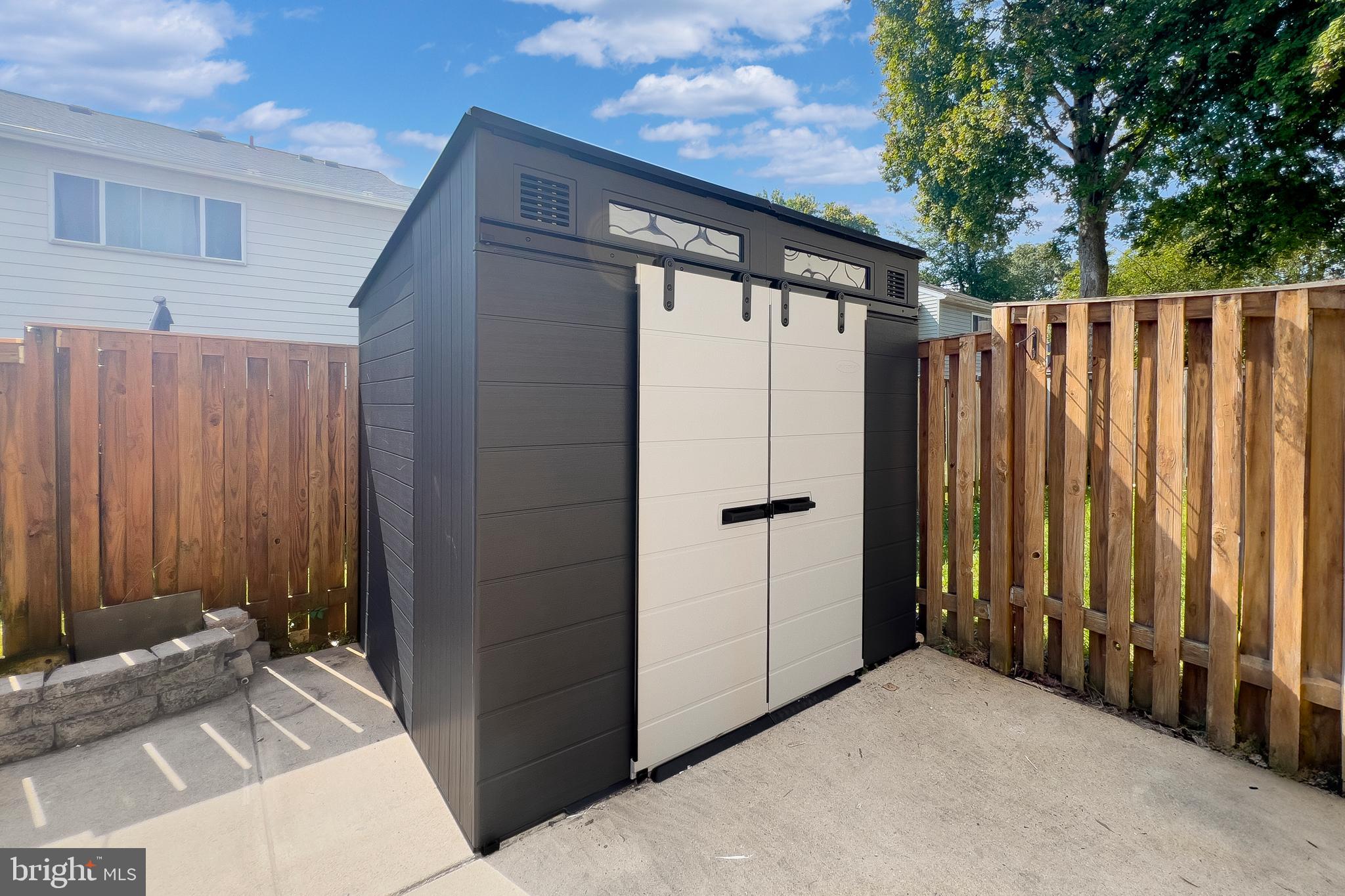 GLEN COVE - Residential