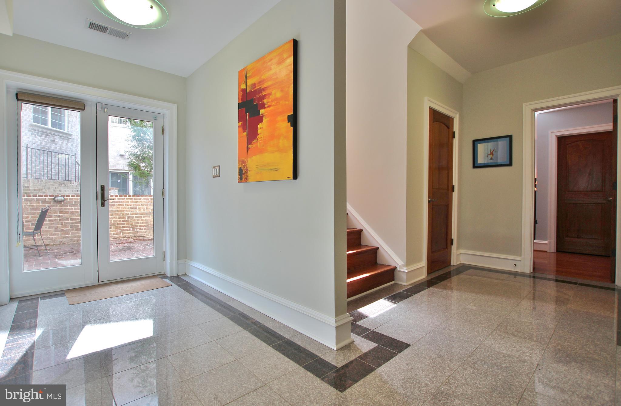 RIVERWOOD - Residential