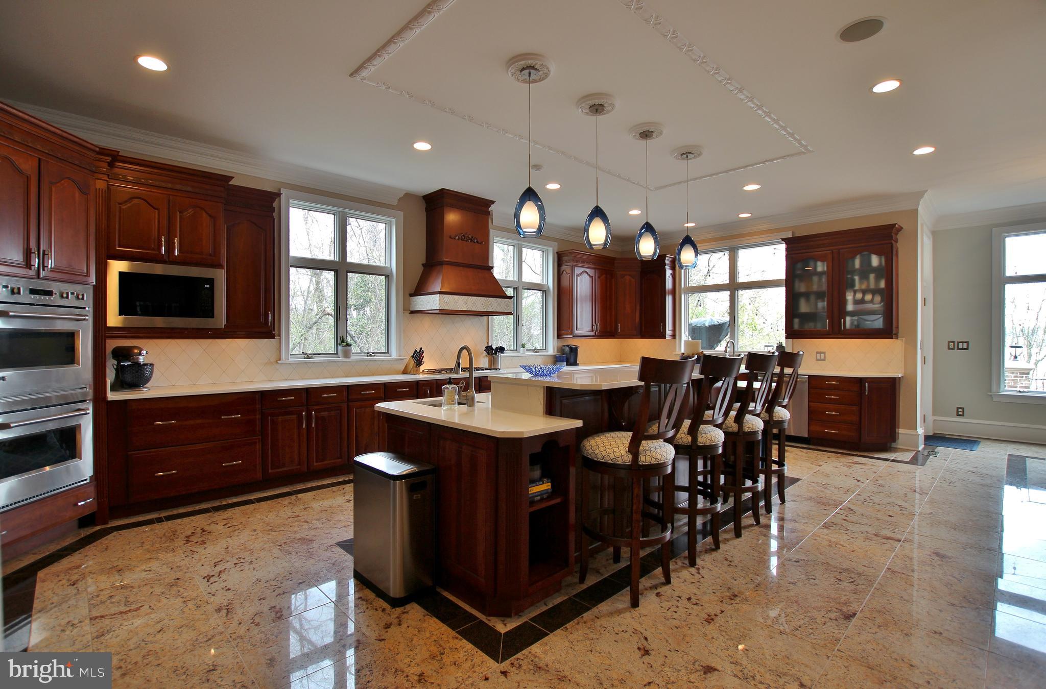 RIVERWOOD - Residential