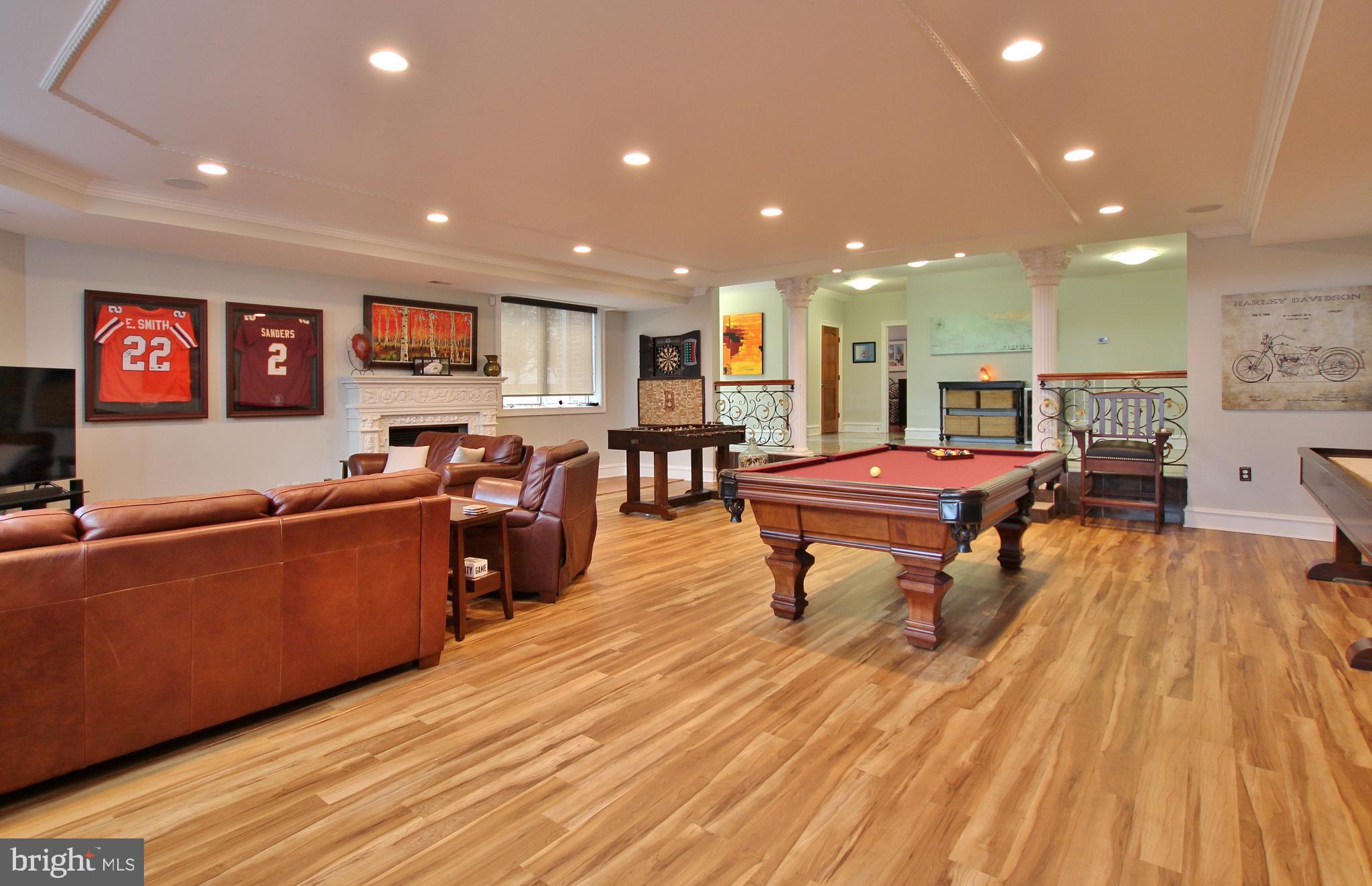 RIVERWOOD - Residential