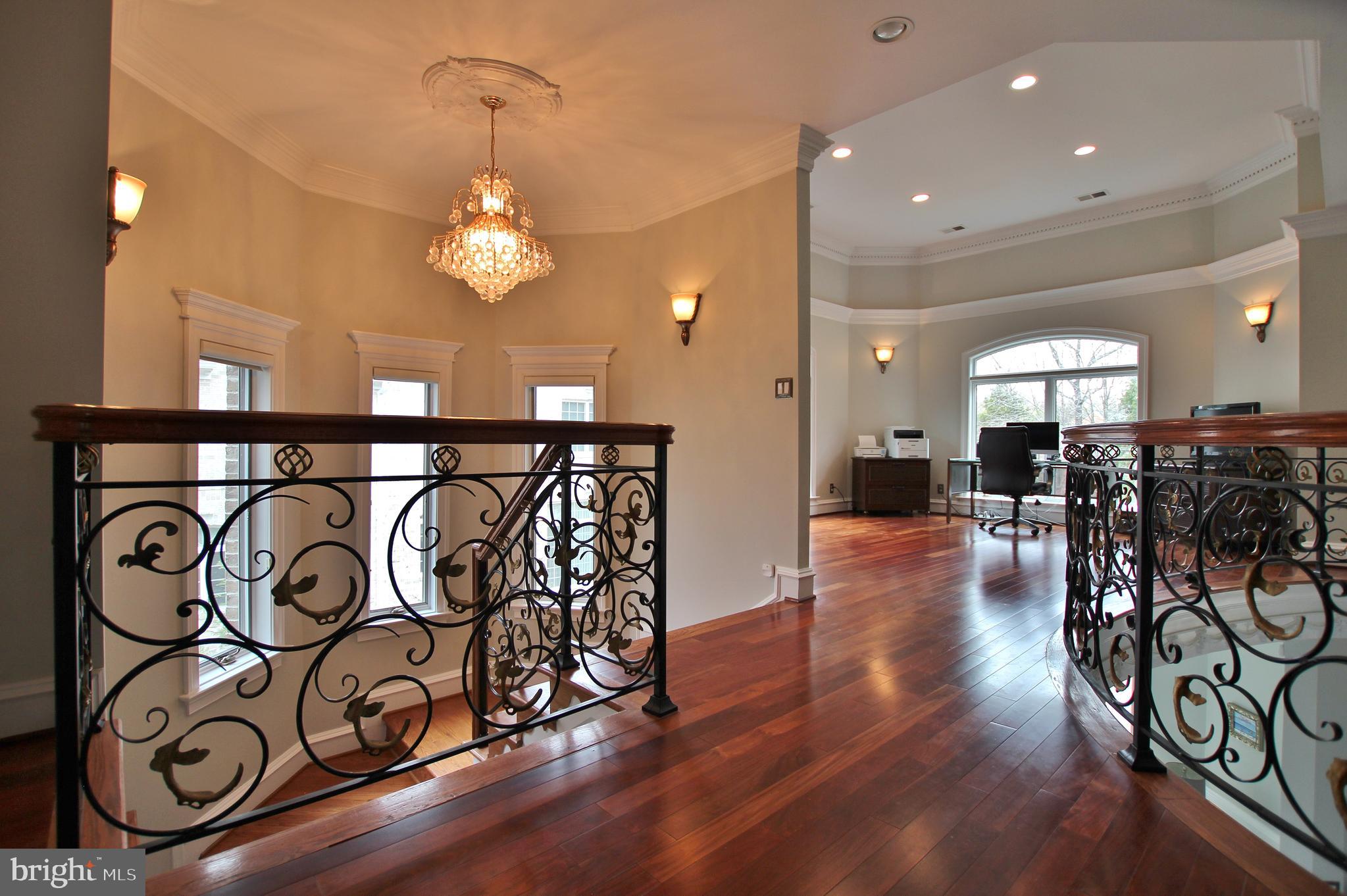 RIVERWOOD - Residential