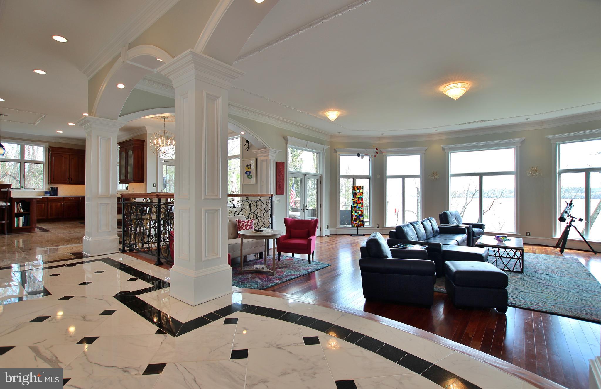 RIVERWOOD - Residential