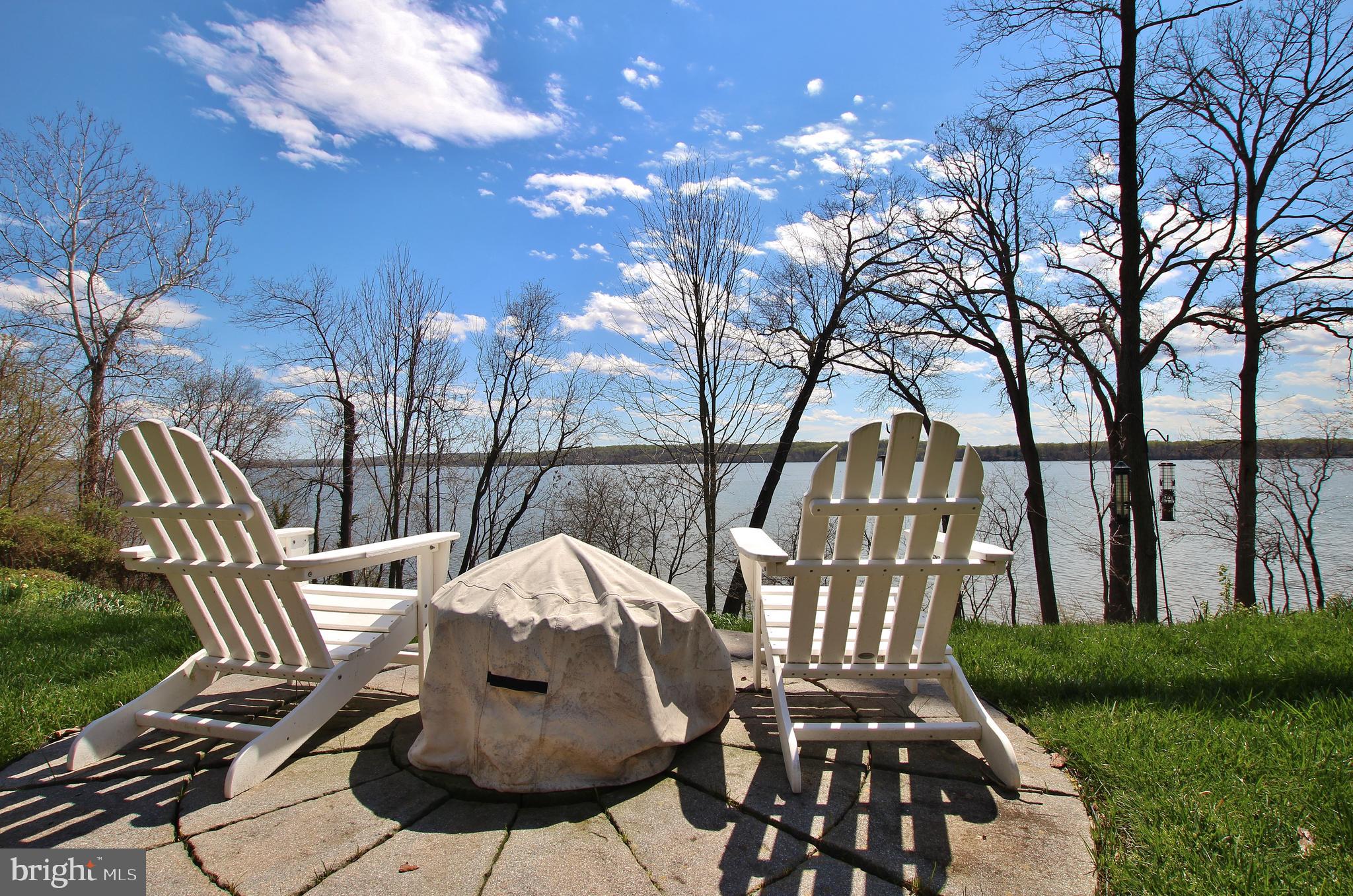 RIVERWOOD - Residential