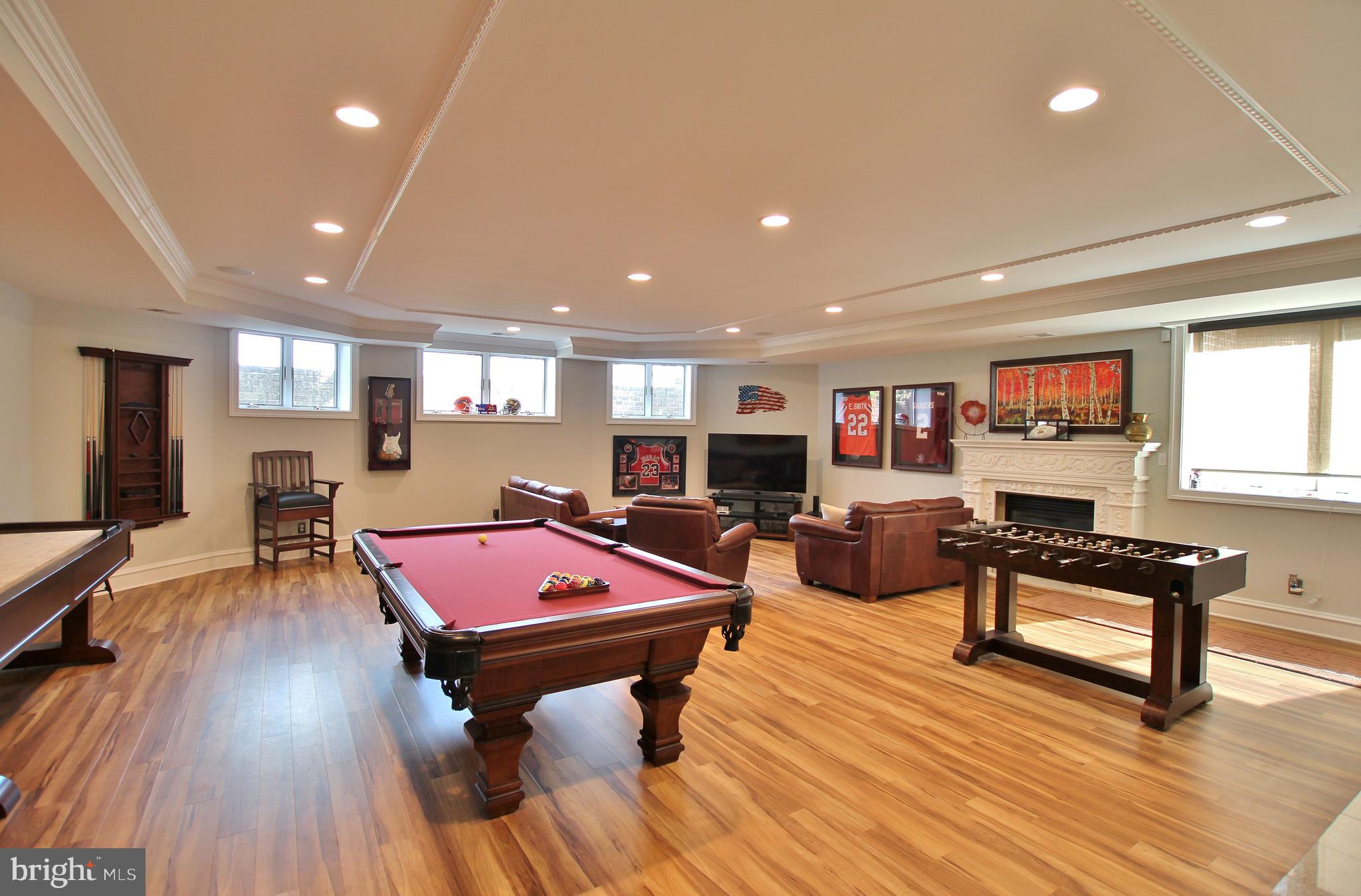 RIVERWOOD - Residential