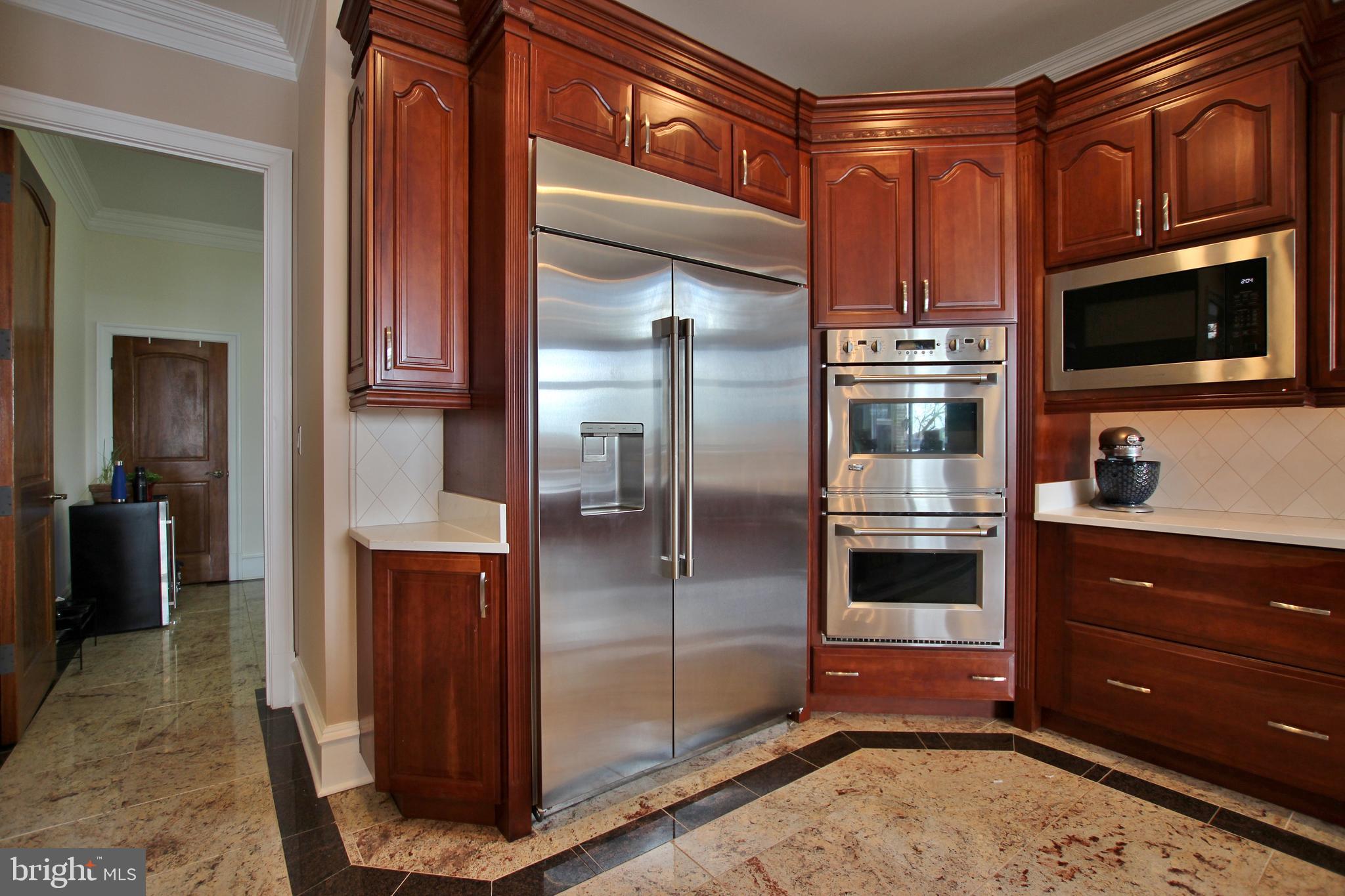 RIVERWOOD - Residential