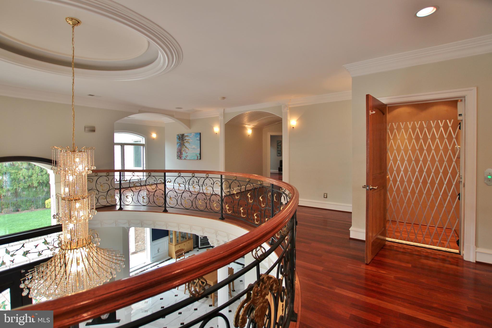 RIVERWOOD - Residential