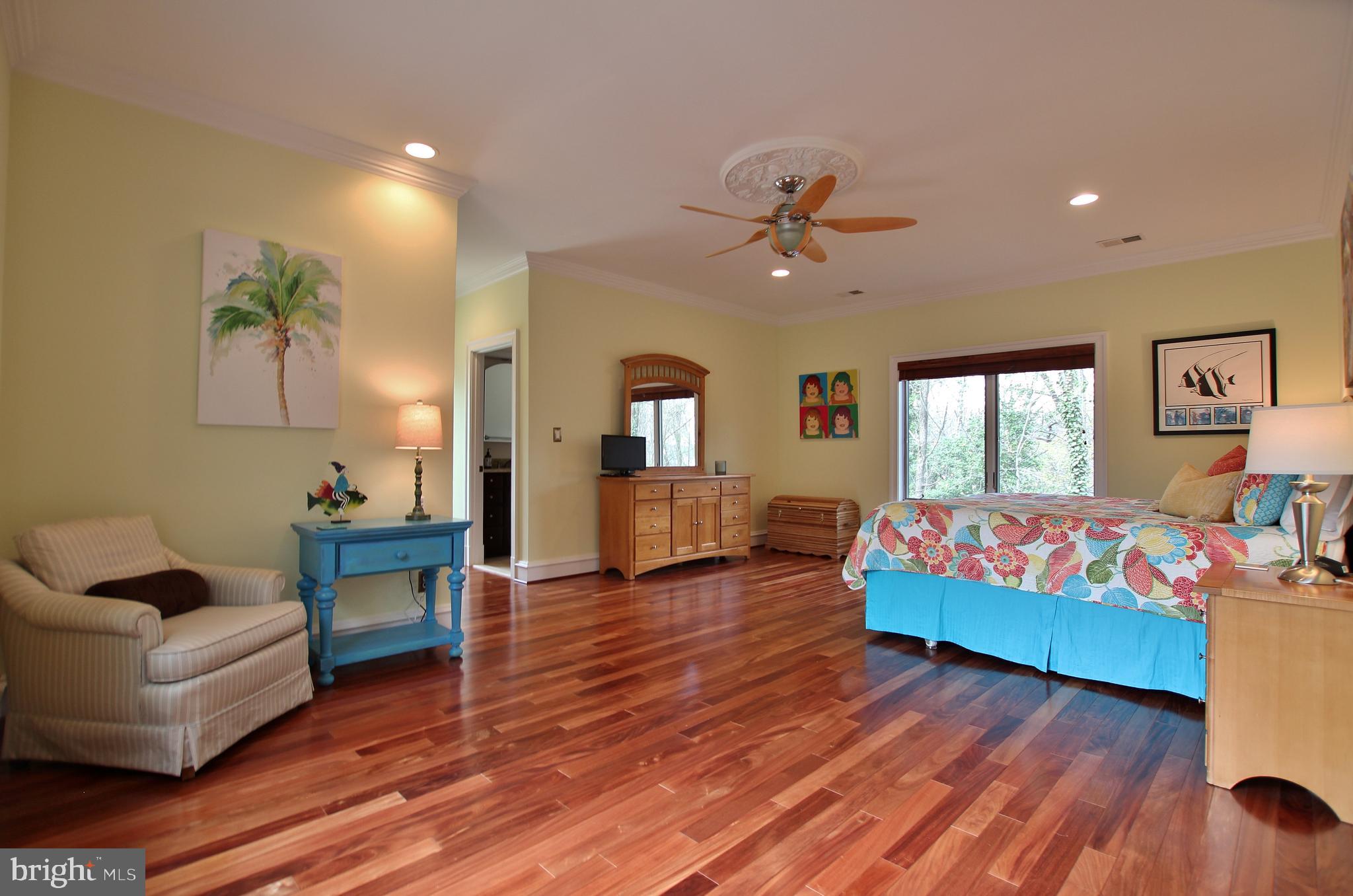 RIVERWOOD - Residential