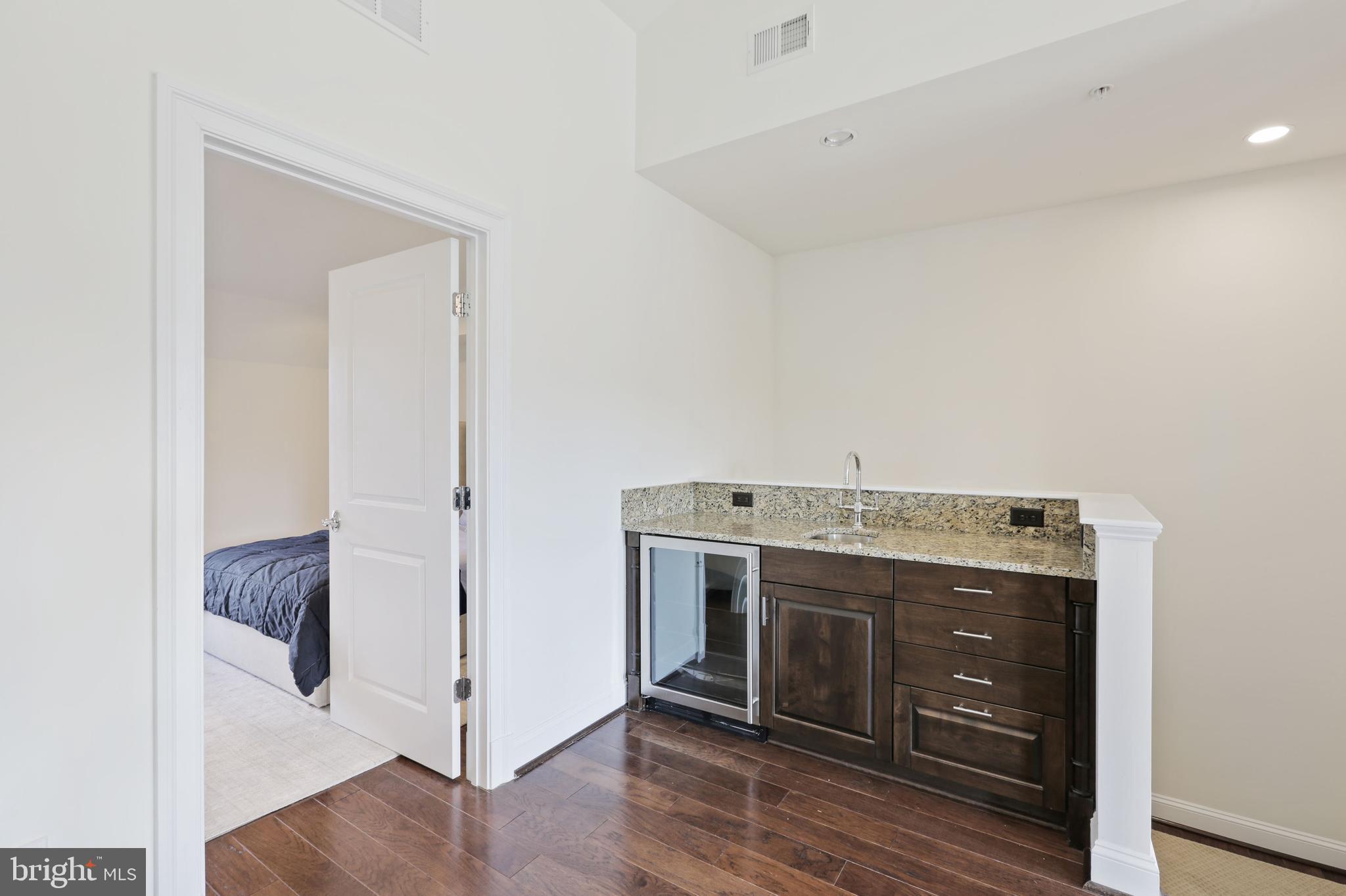 SYMPHONY PARK - Residential