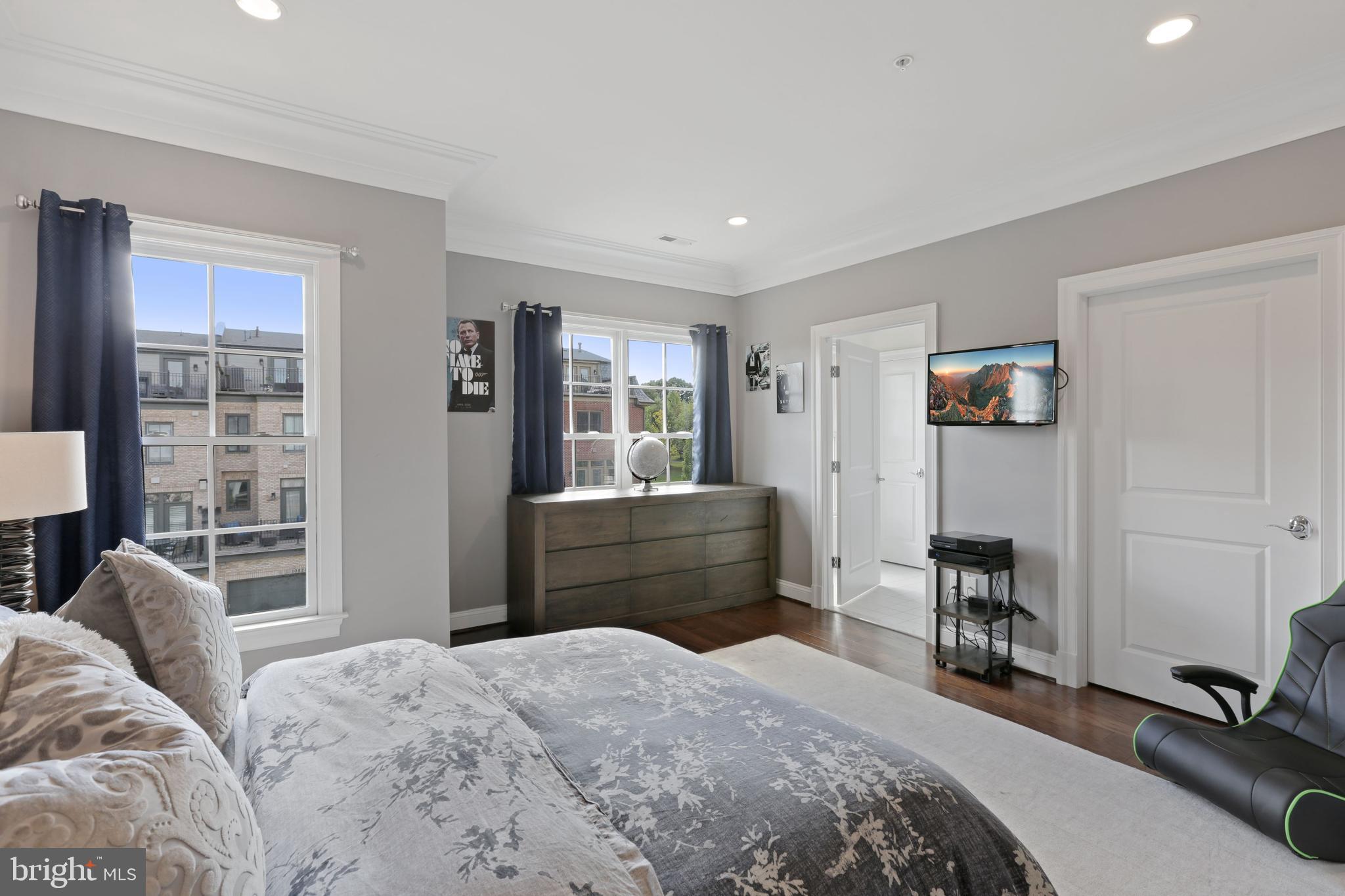 SYMPHONY PARK - Residential