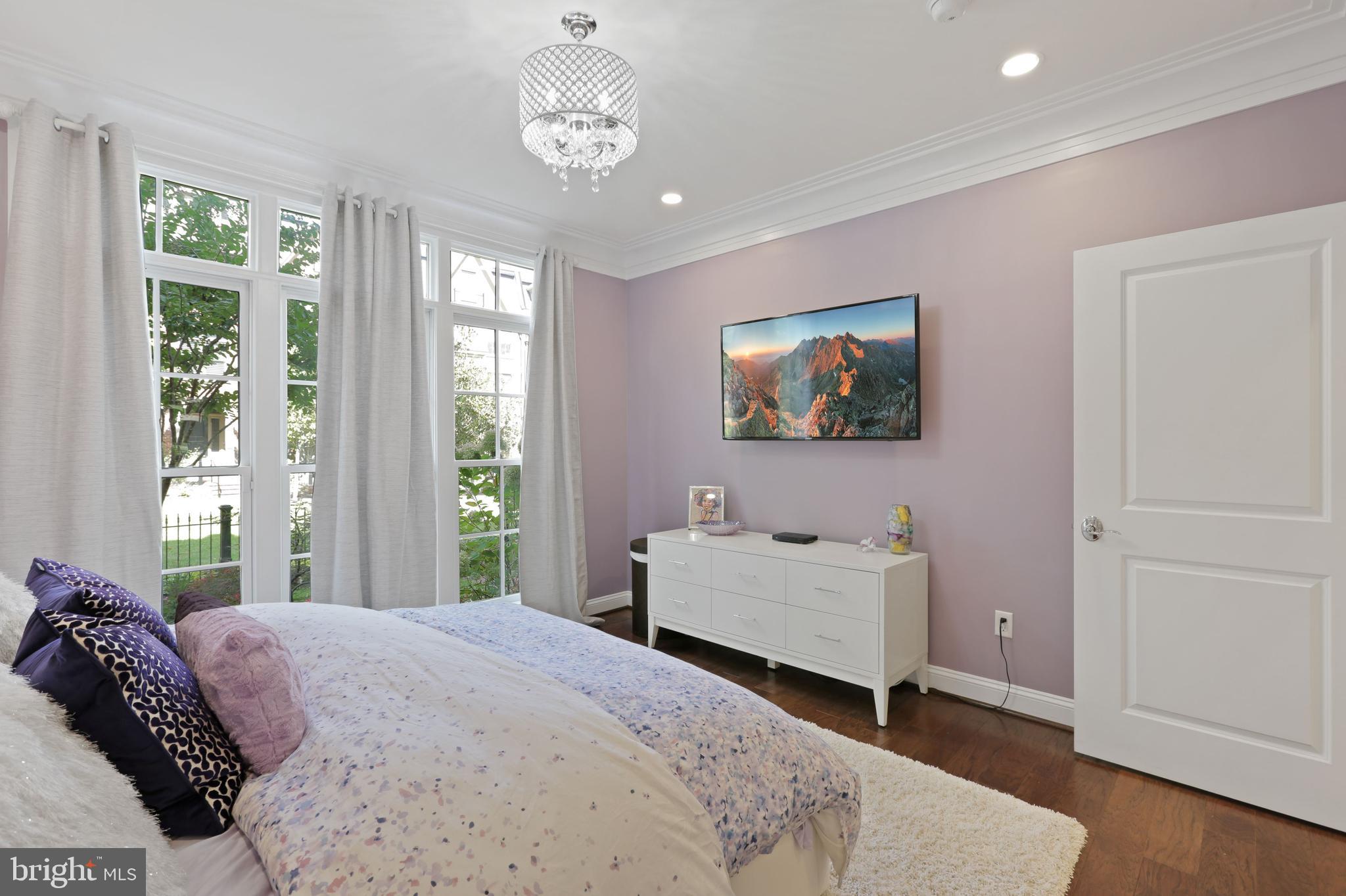 SYMPHONY PARK - Residential