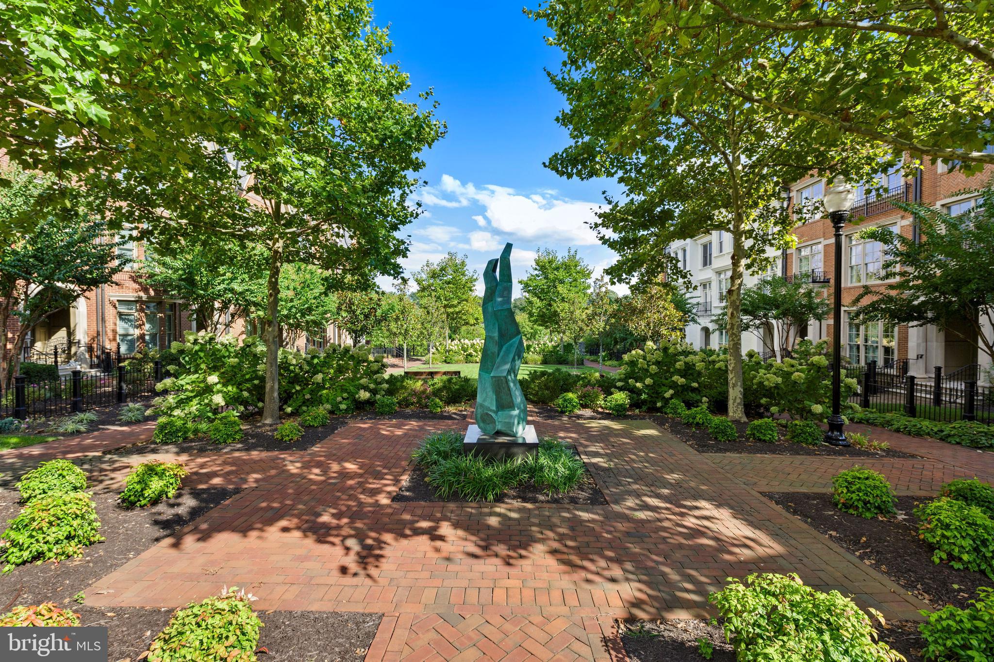 SYMPHONY PARK - Residential