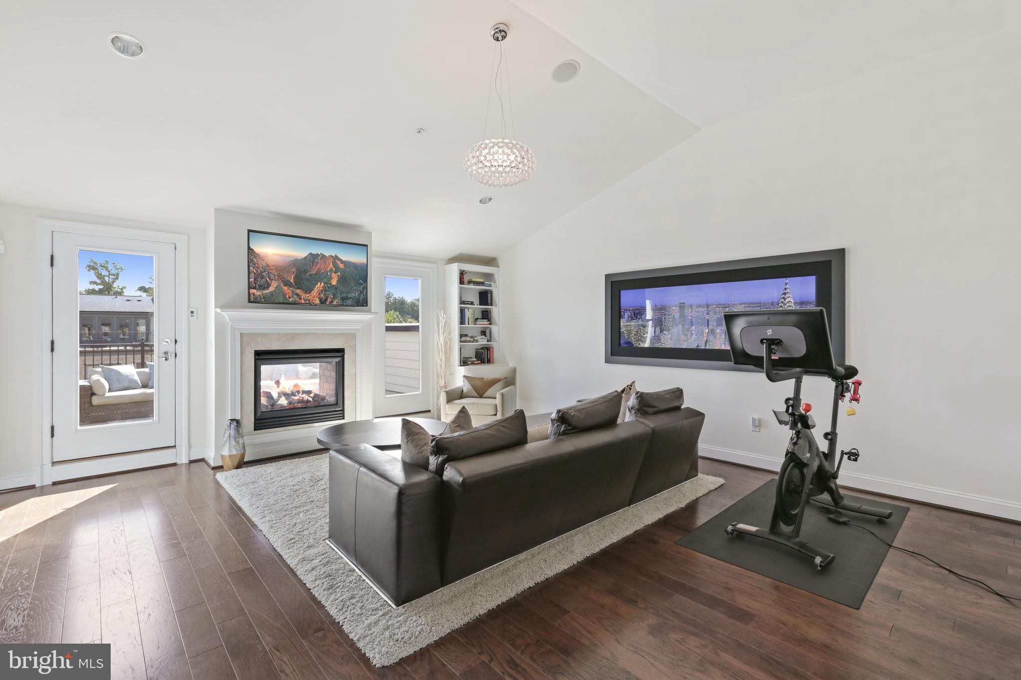 SYMPHONY PARK - Residential