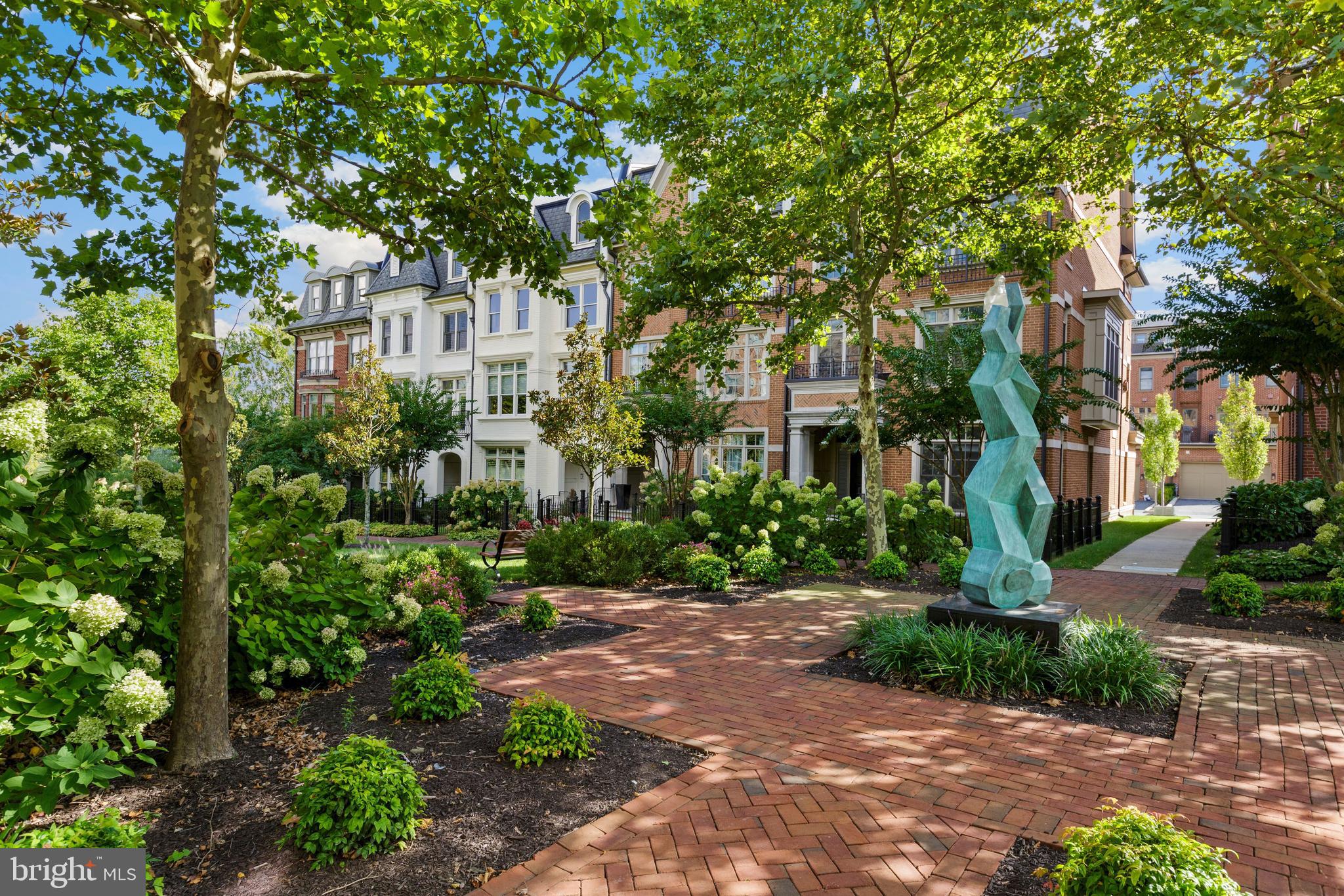 SYMPHONY PARK - Residential