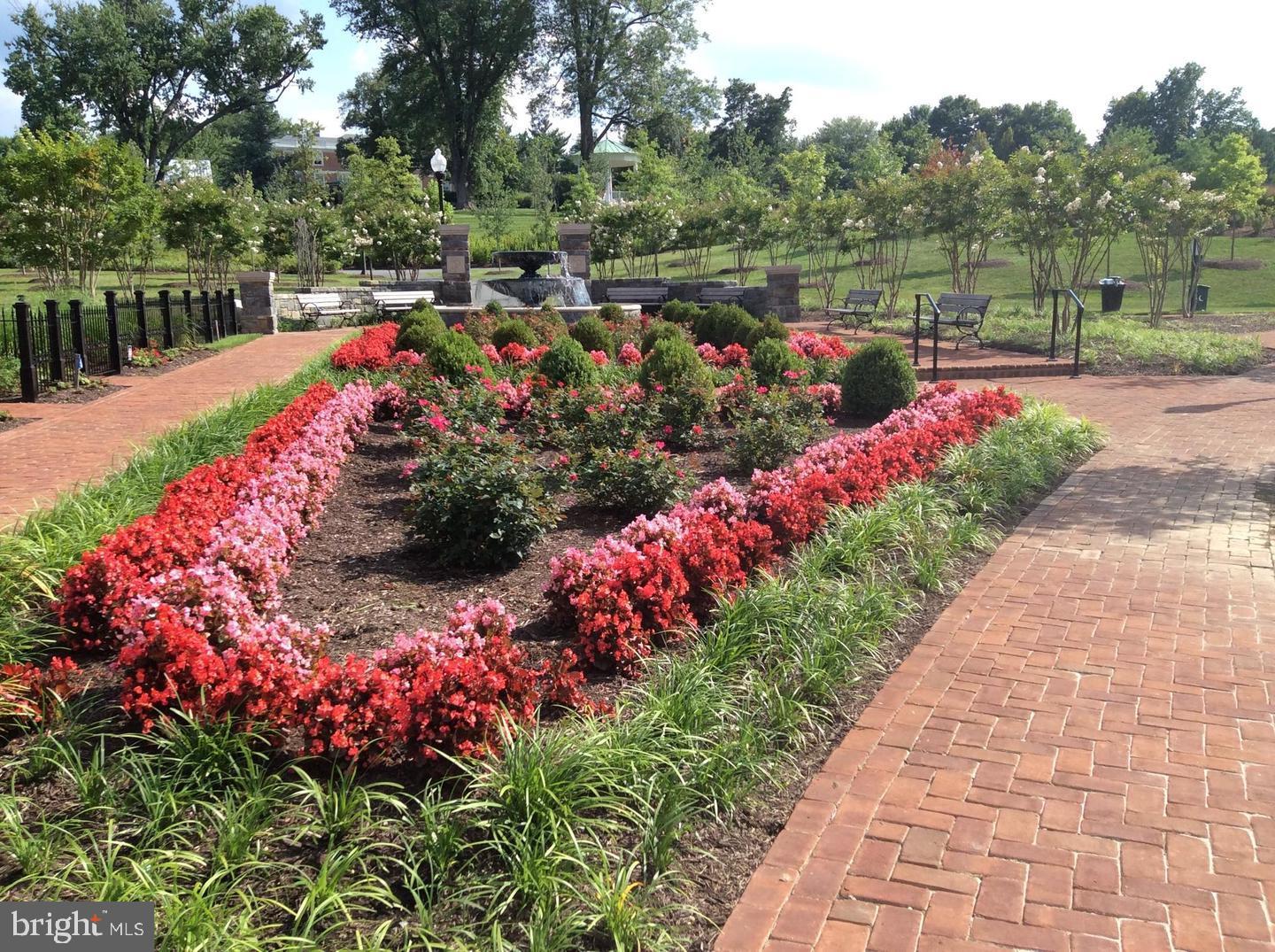 SYMPHONY PARK - Residential