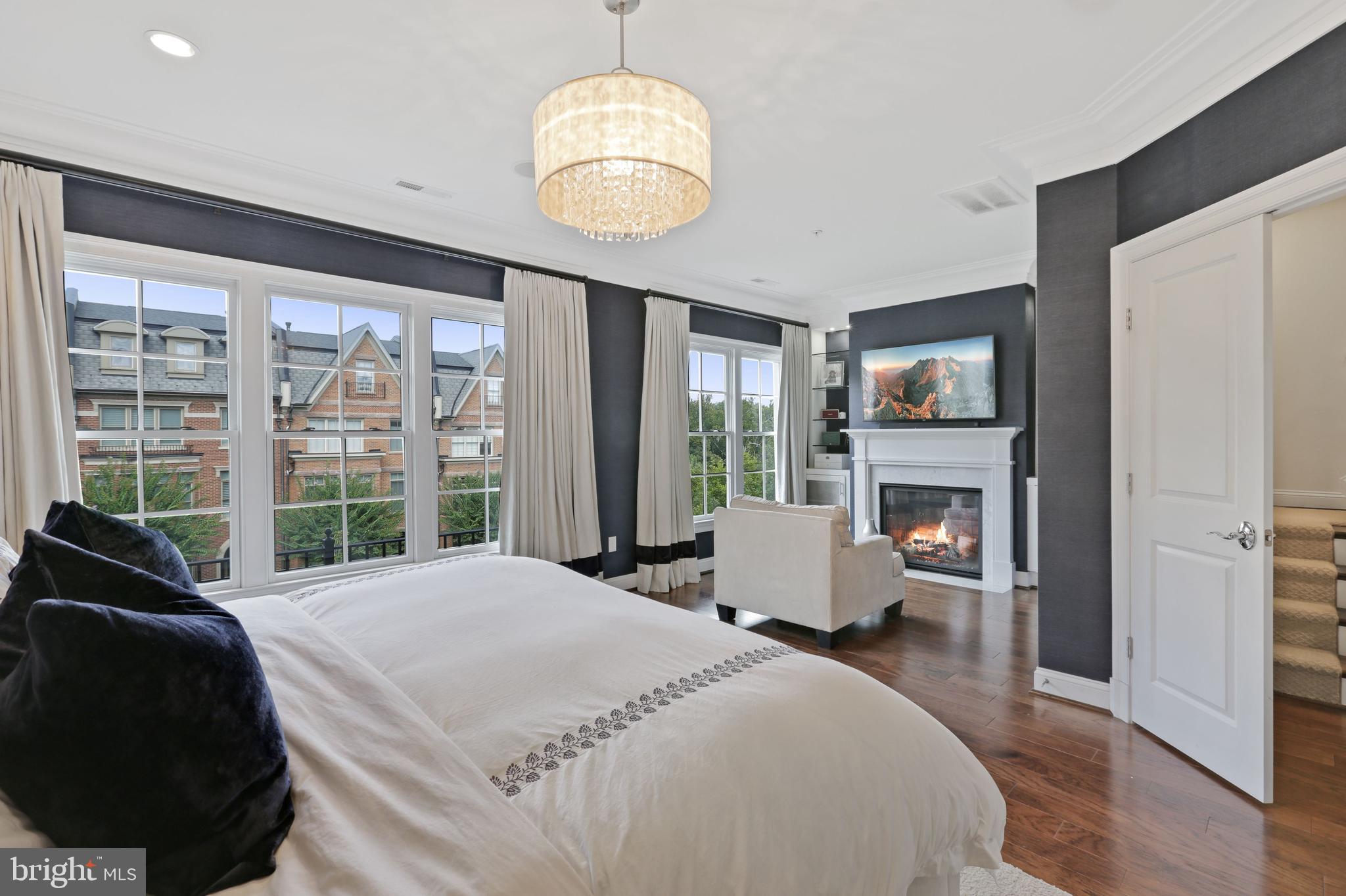 SYMPHONY PARK - Residential