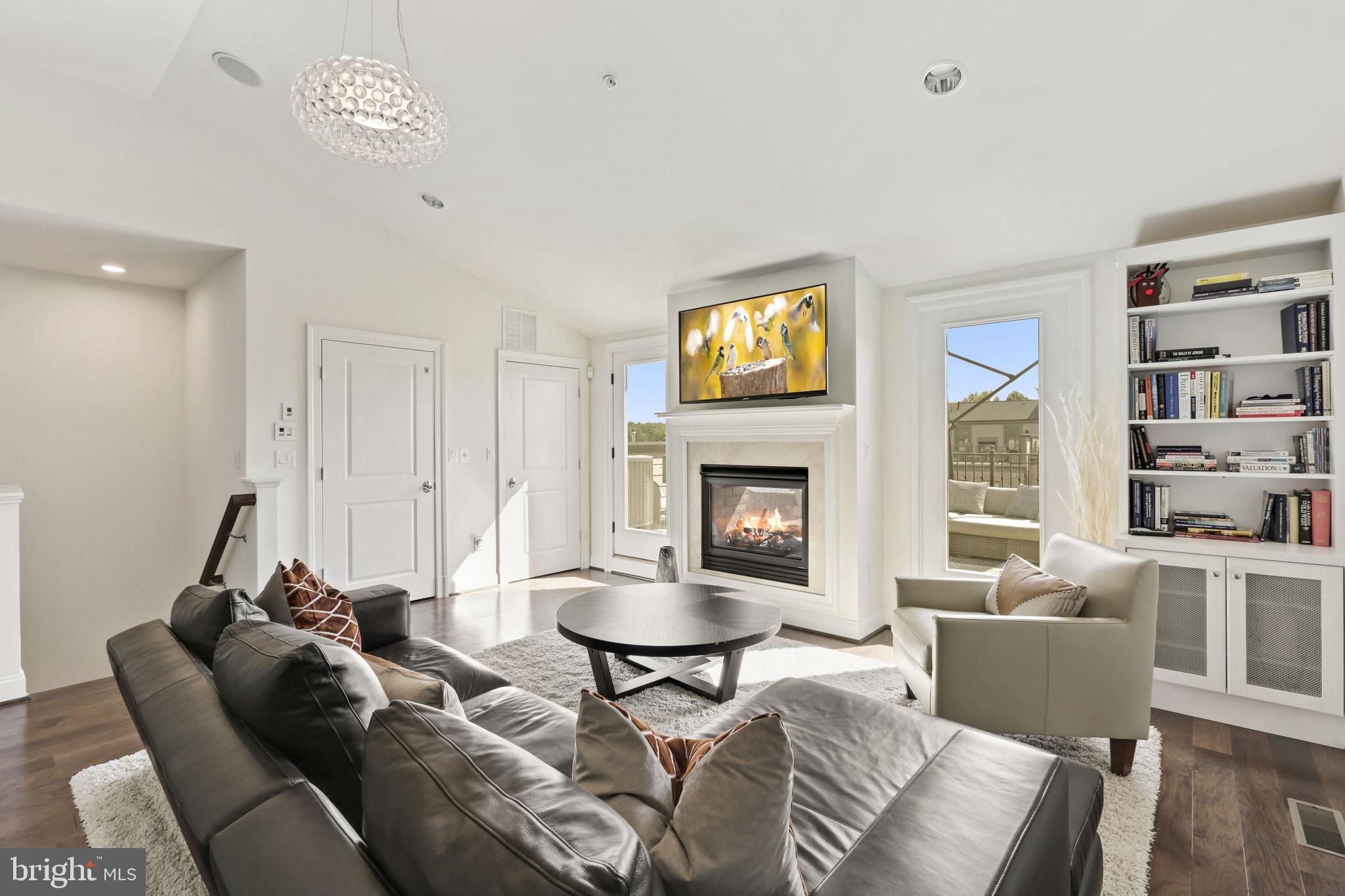 SYMPHONY PARK - Residential