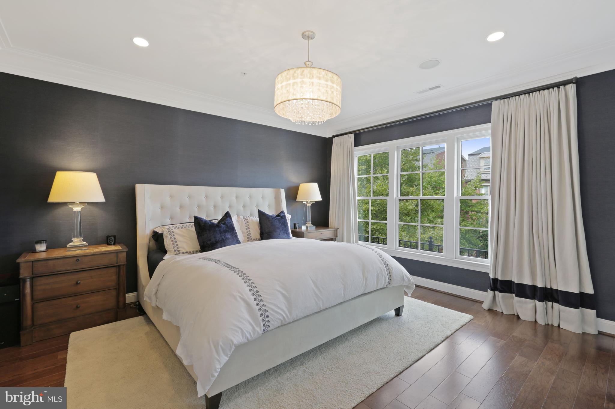 SYMPHONY PARK - Residential