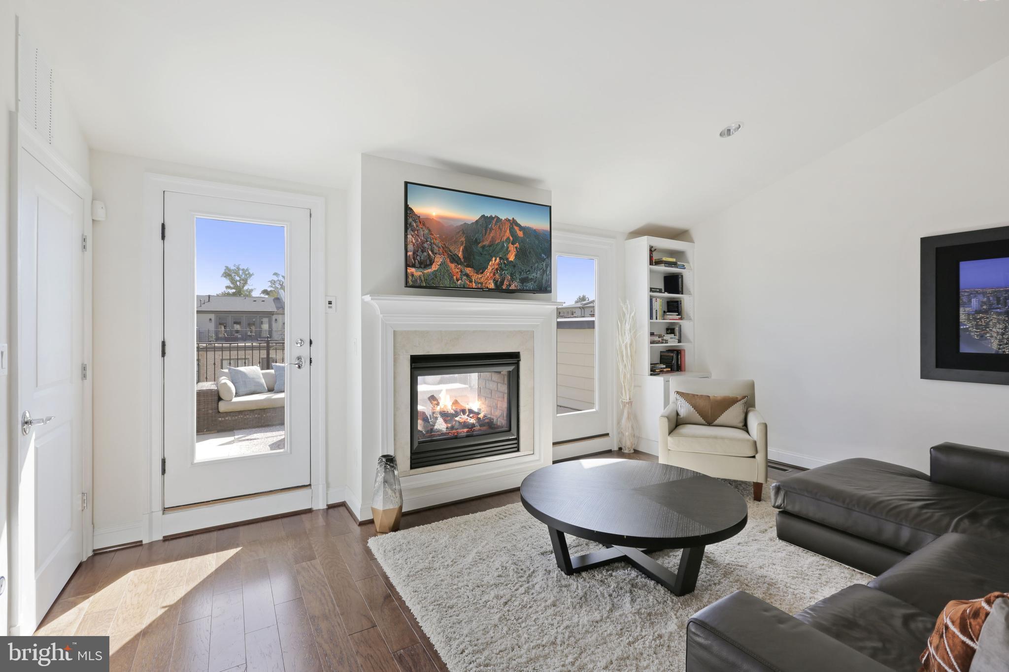 SYMPHONY PARK - Residential