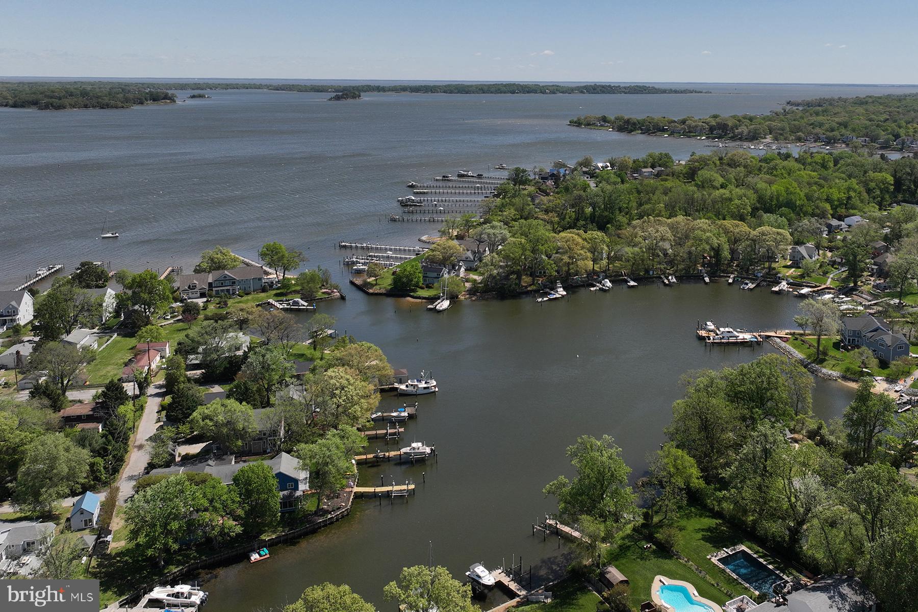 SPRIGGS COVE - Residential