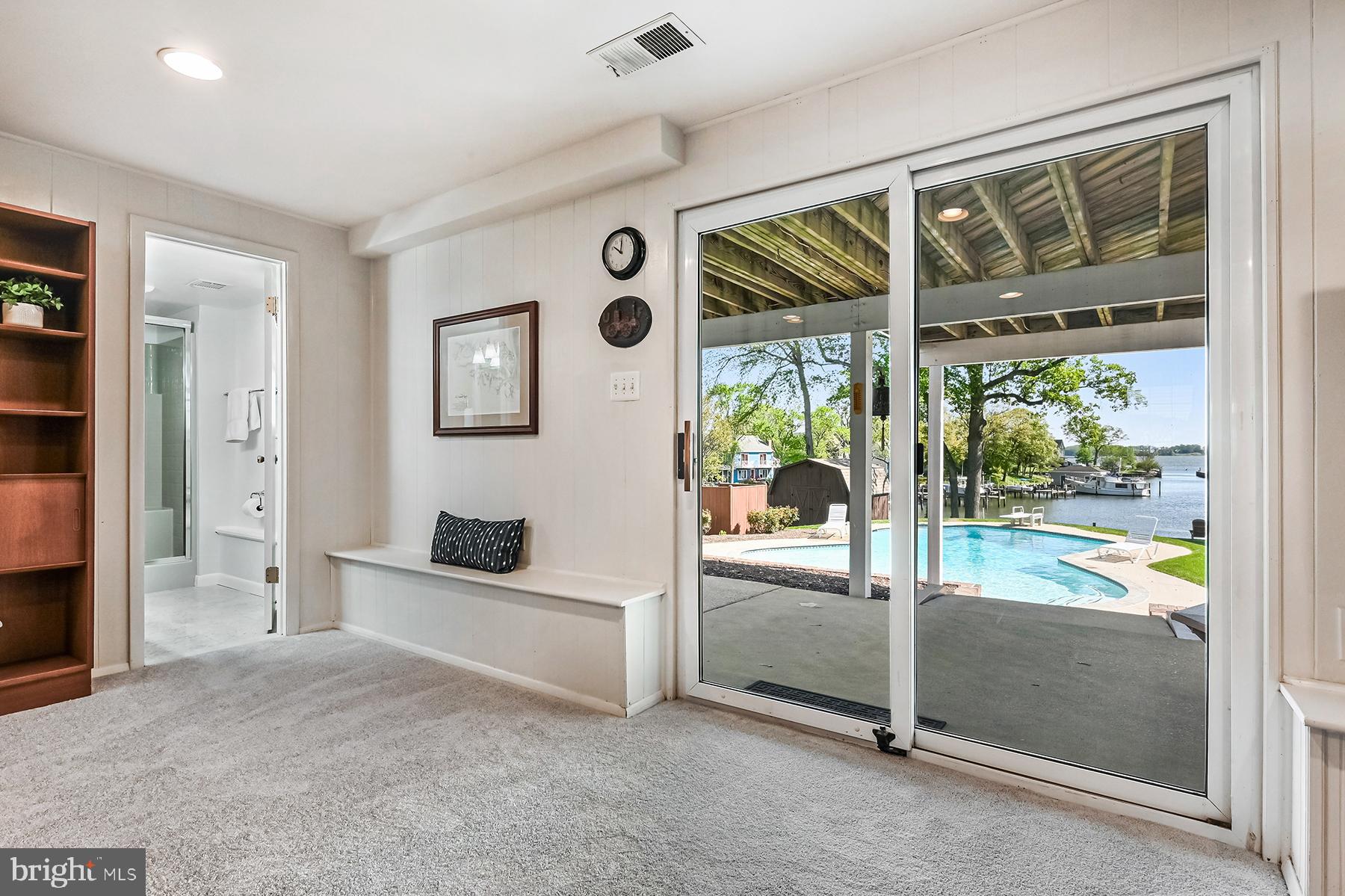 SPRIGGS COVE - Residential