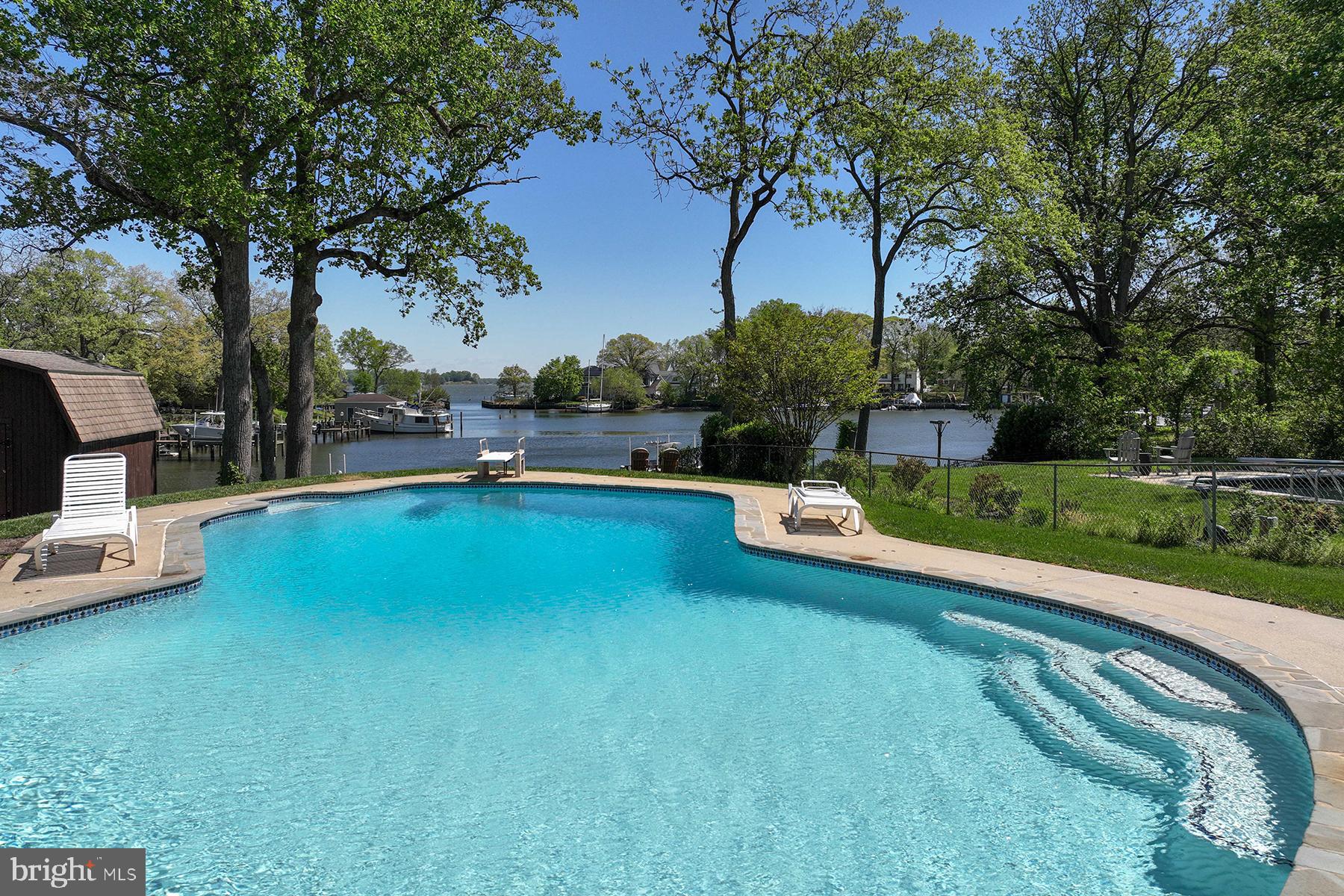 SPRIGGS COVE - Residential