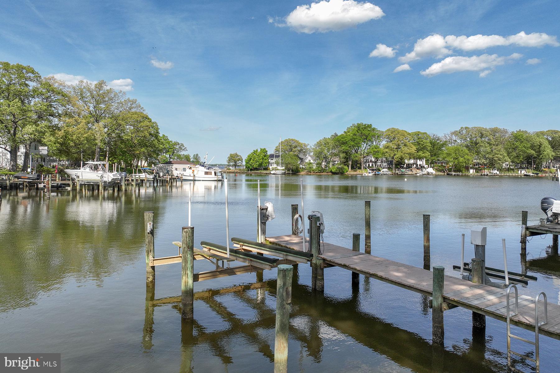 SPRIGGS COVE - Residential