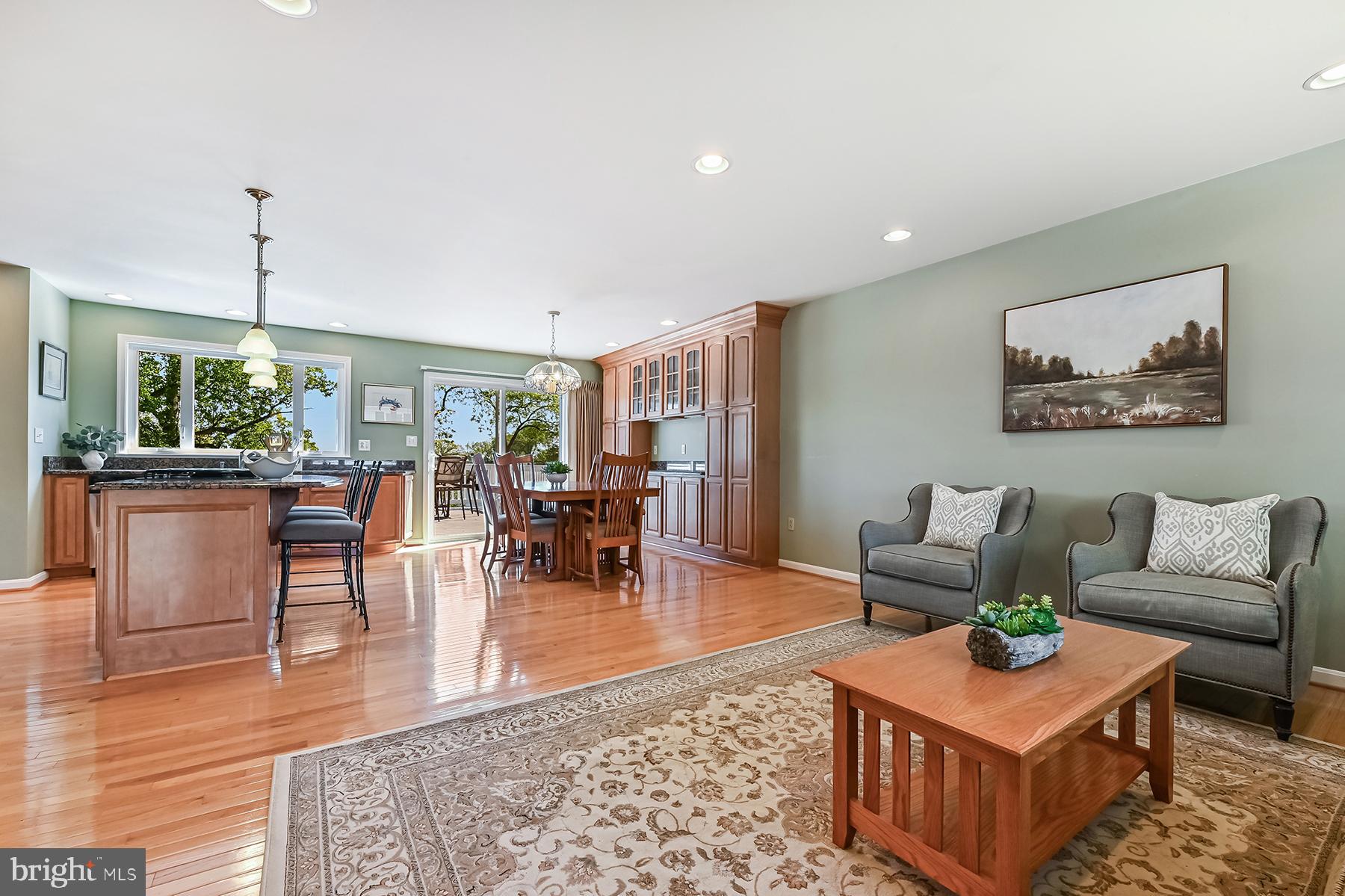 SPRIGGS COVE - Residential