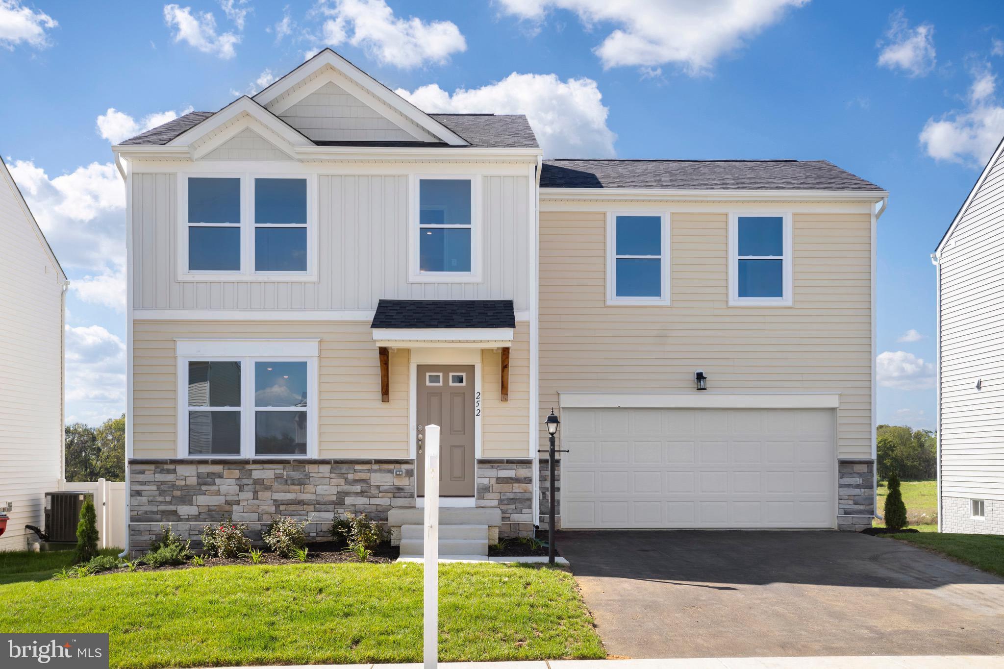 SOUTH BROOK - Residential