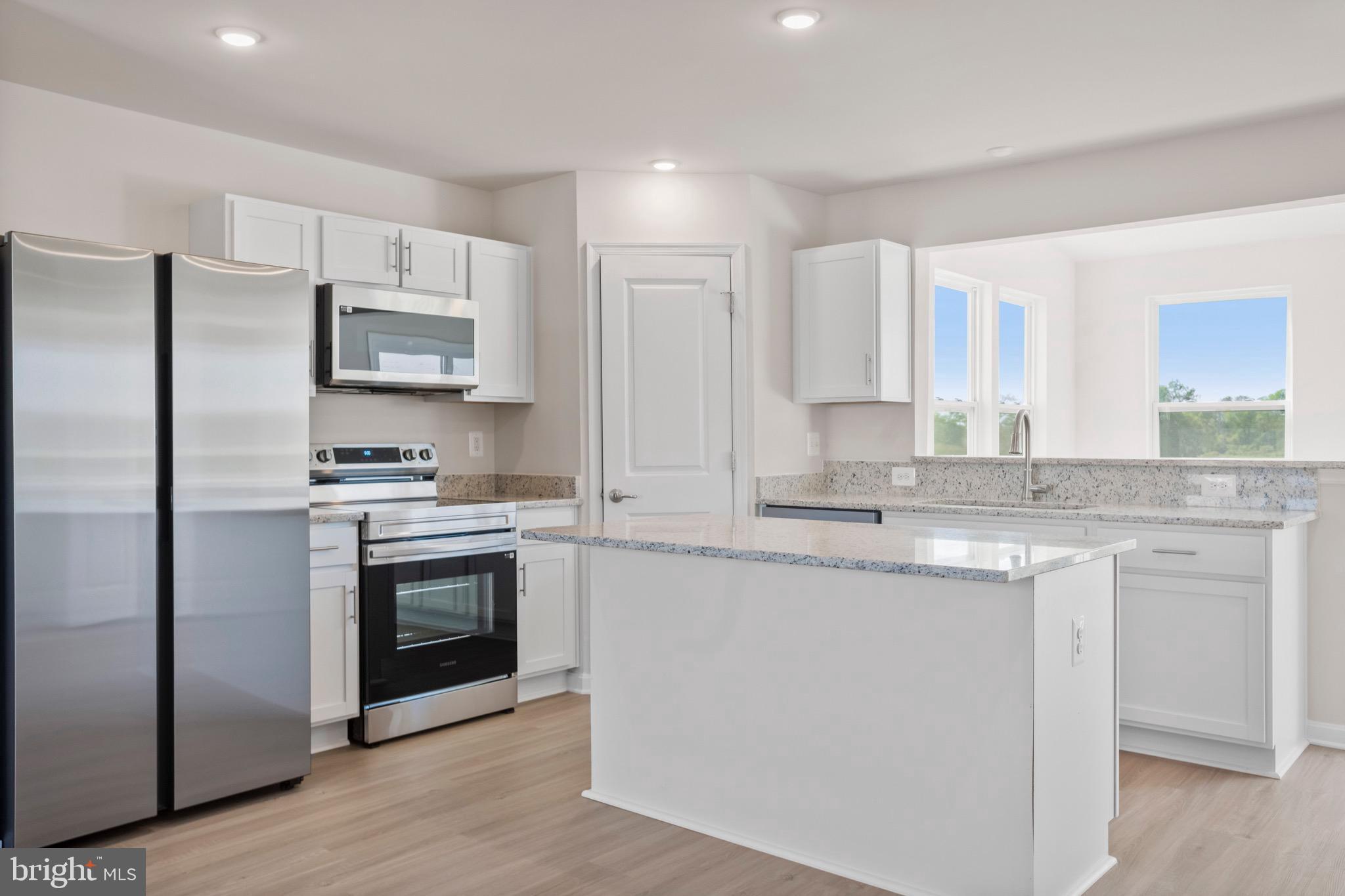 SOUTH BROOK - Residential