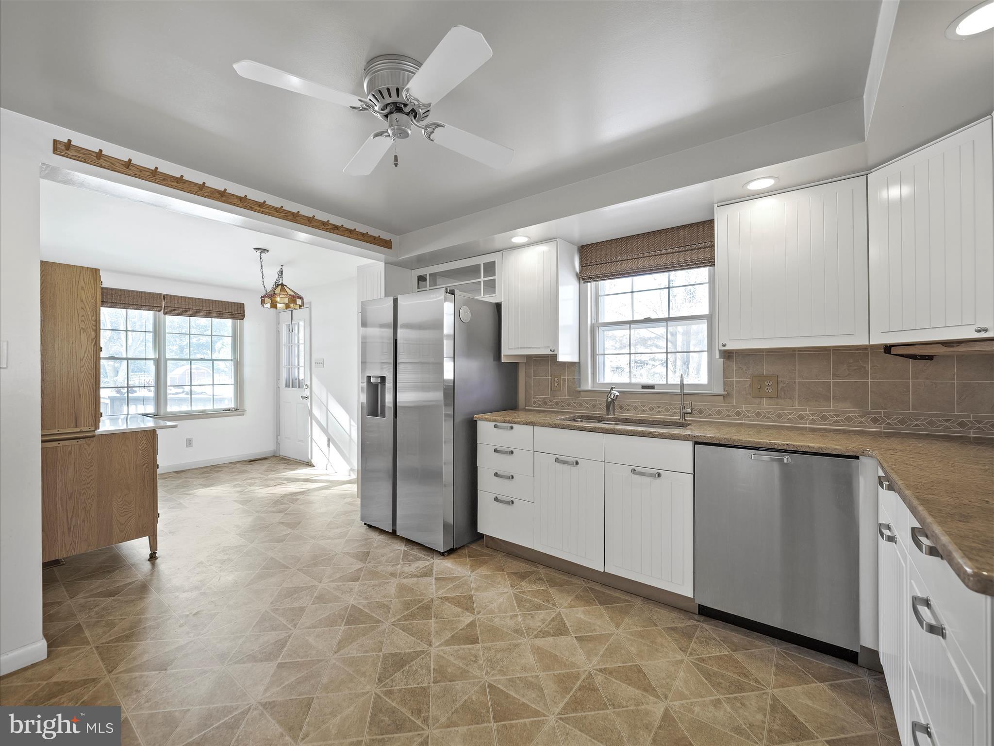 WEST CAVALAND - Residential