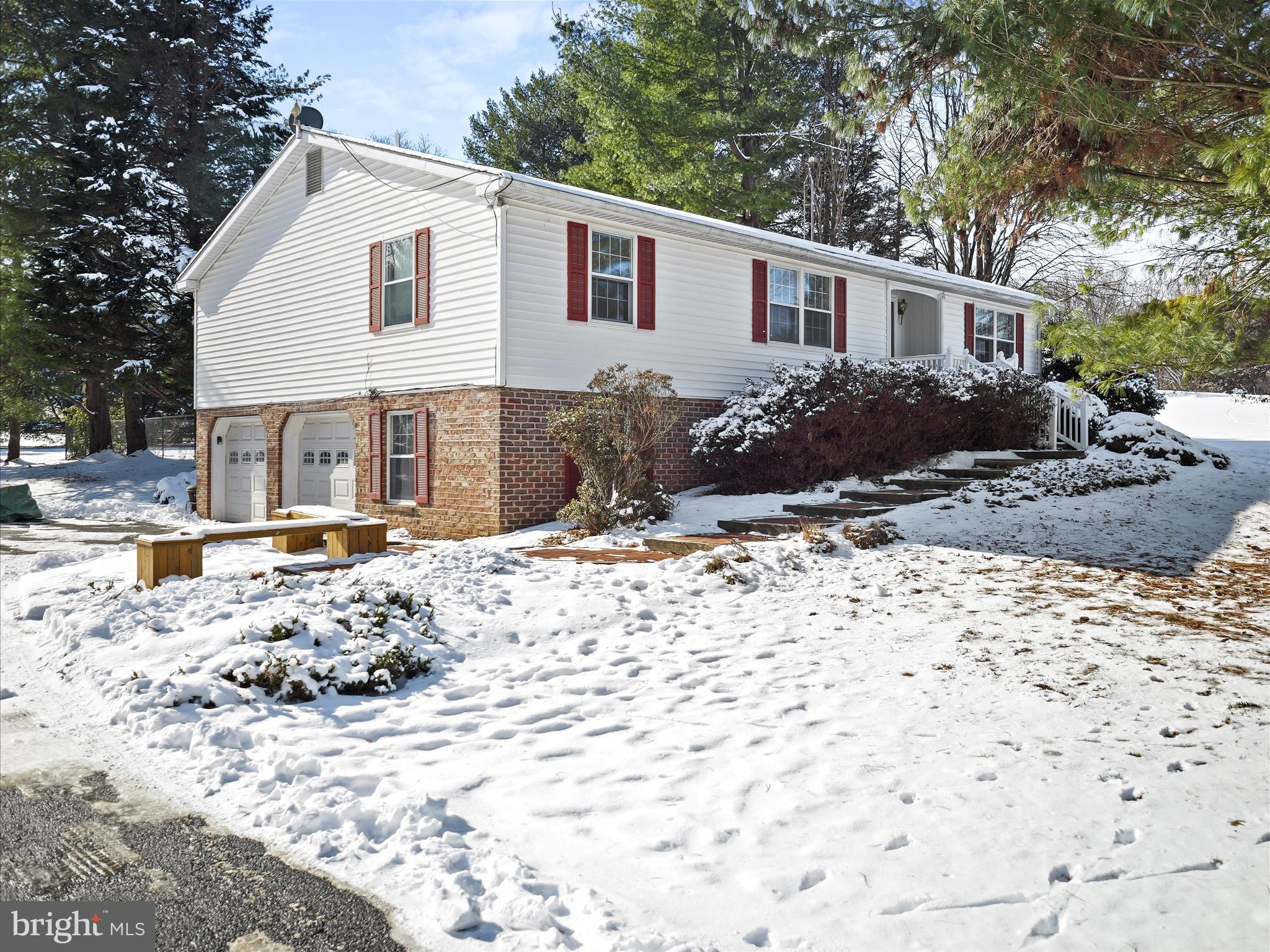 WEST CAVALAND - Residential