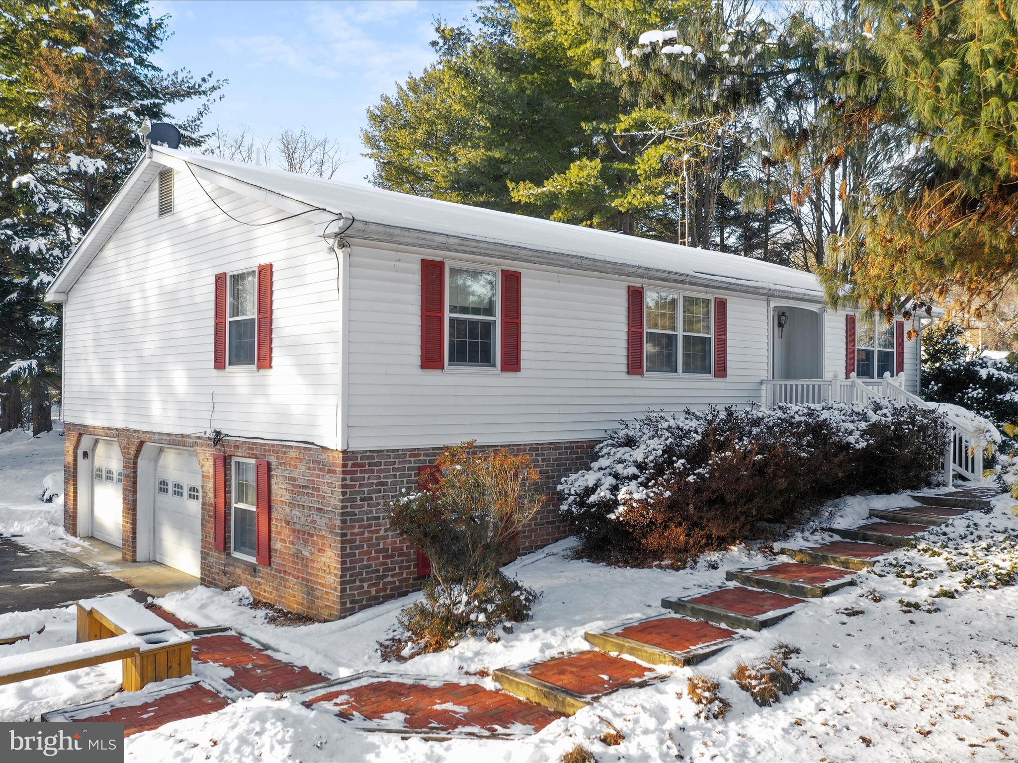 WEST CAVALAND - Residential