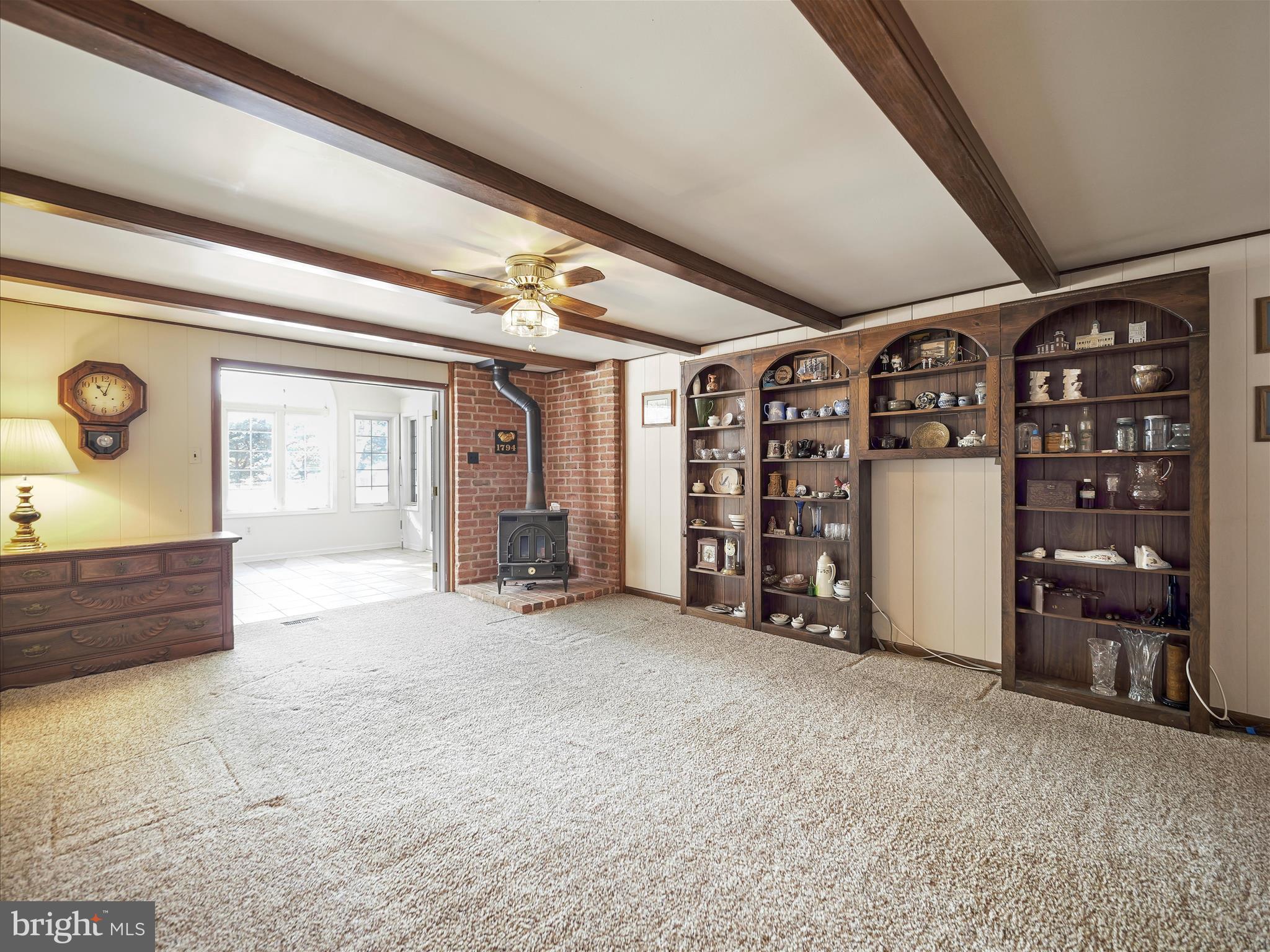 WEST CAVALAND - Residential