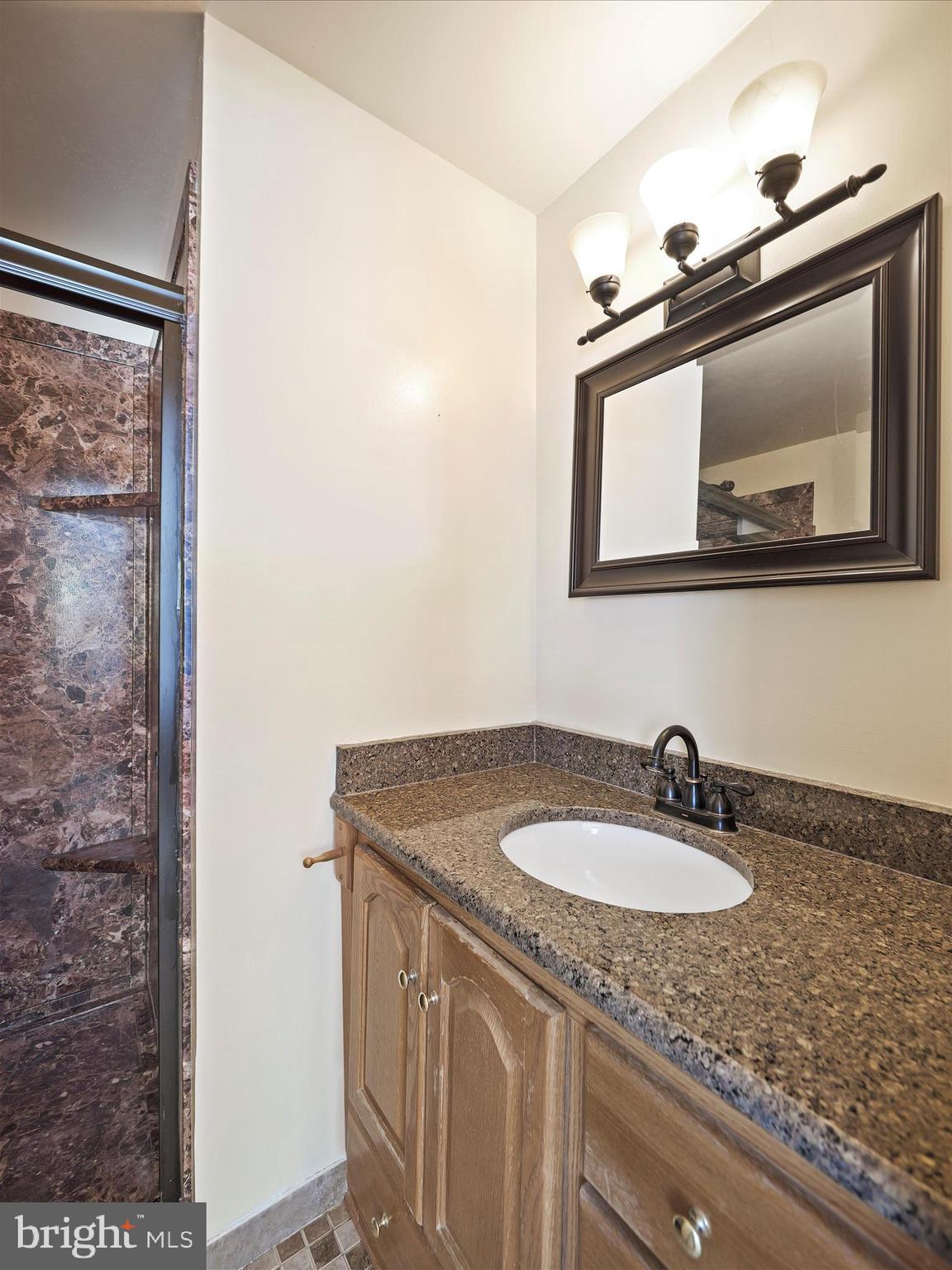 WEST CAVALAND - Residential