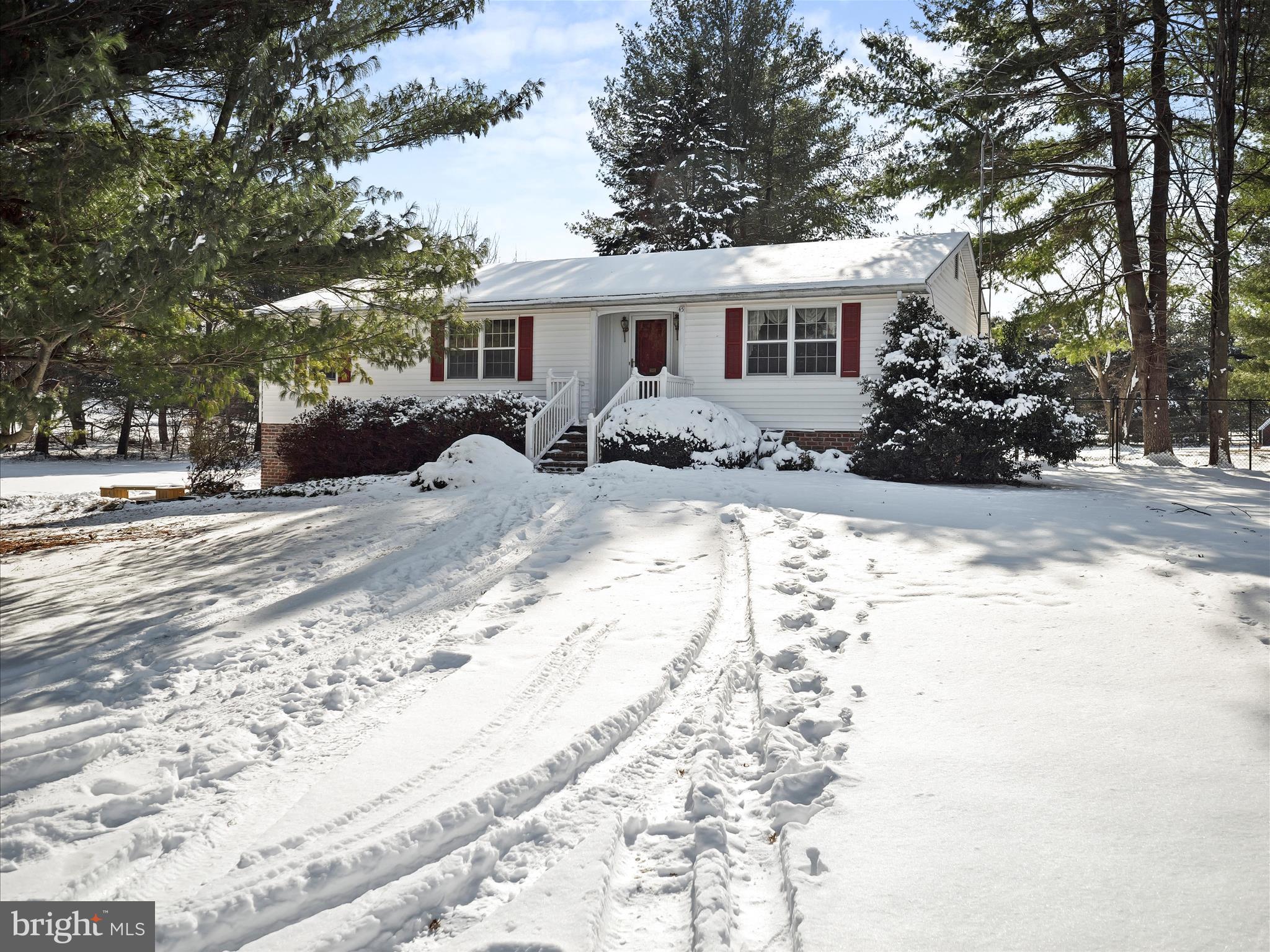 WEST CAVALAND - Residential