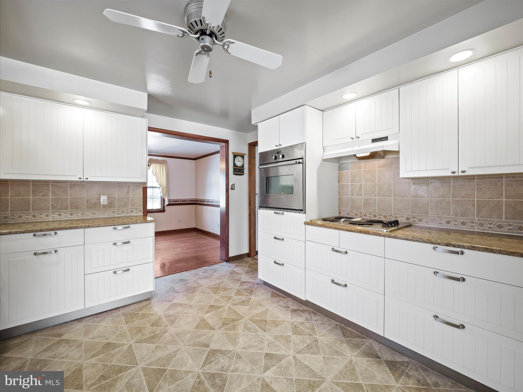 WEST CAVALAND - Residential