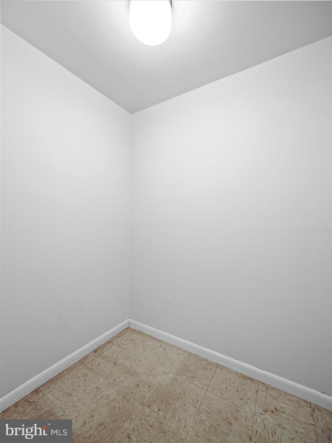 WEST CAVALAND - Residential