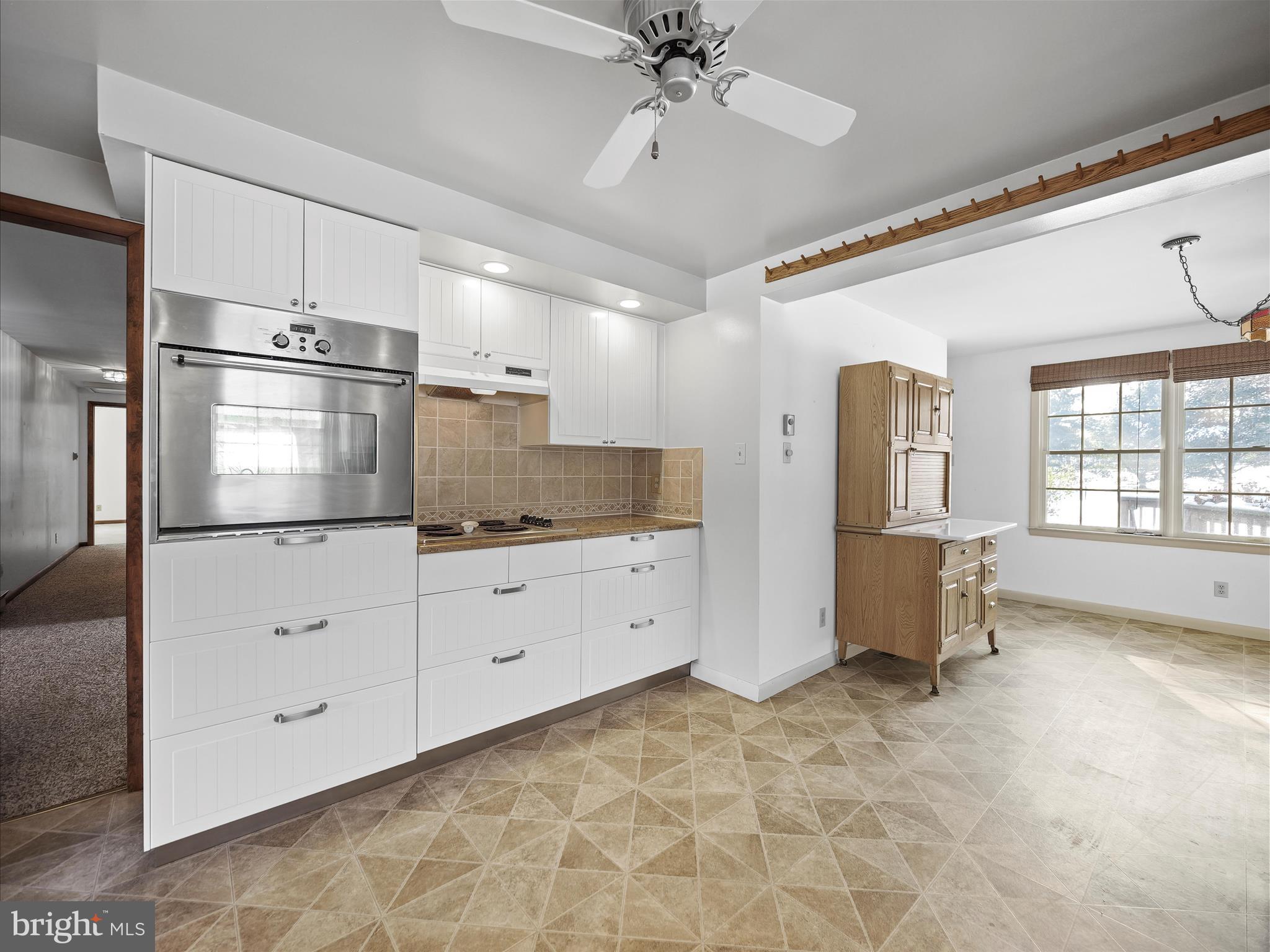 WEST CAVALAND - Residential