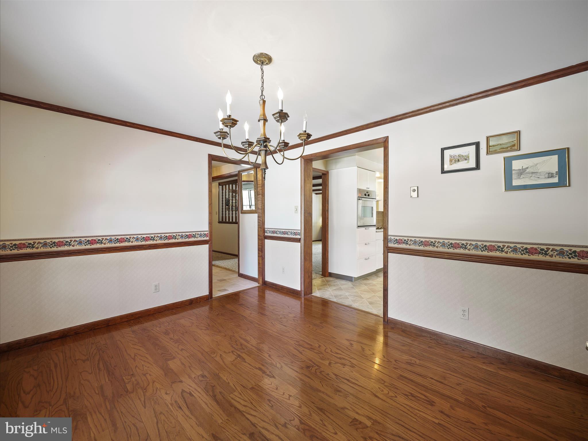 WEST CAVALAND - Residential