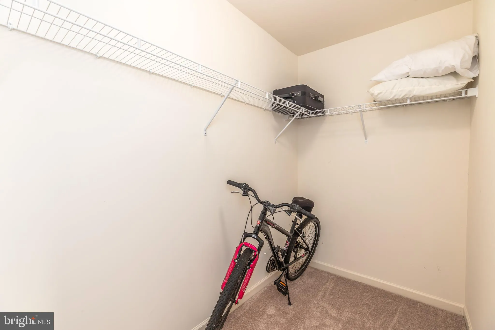 Millville, Delaware 19967, United States, 4 Bedrooms Bedrooms, ,4 BathroomsBathrooms,Residential,Active,182547