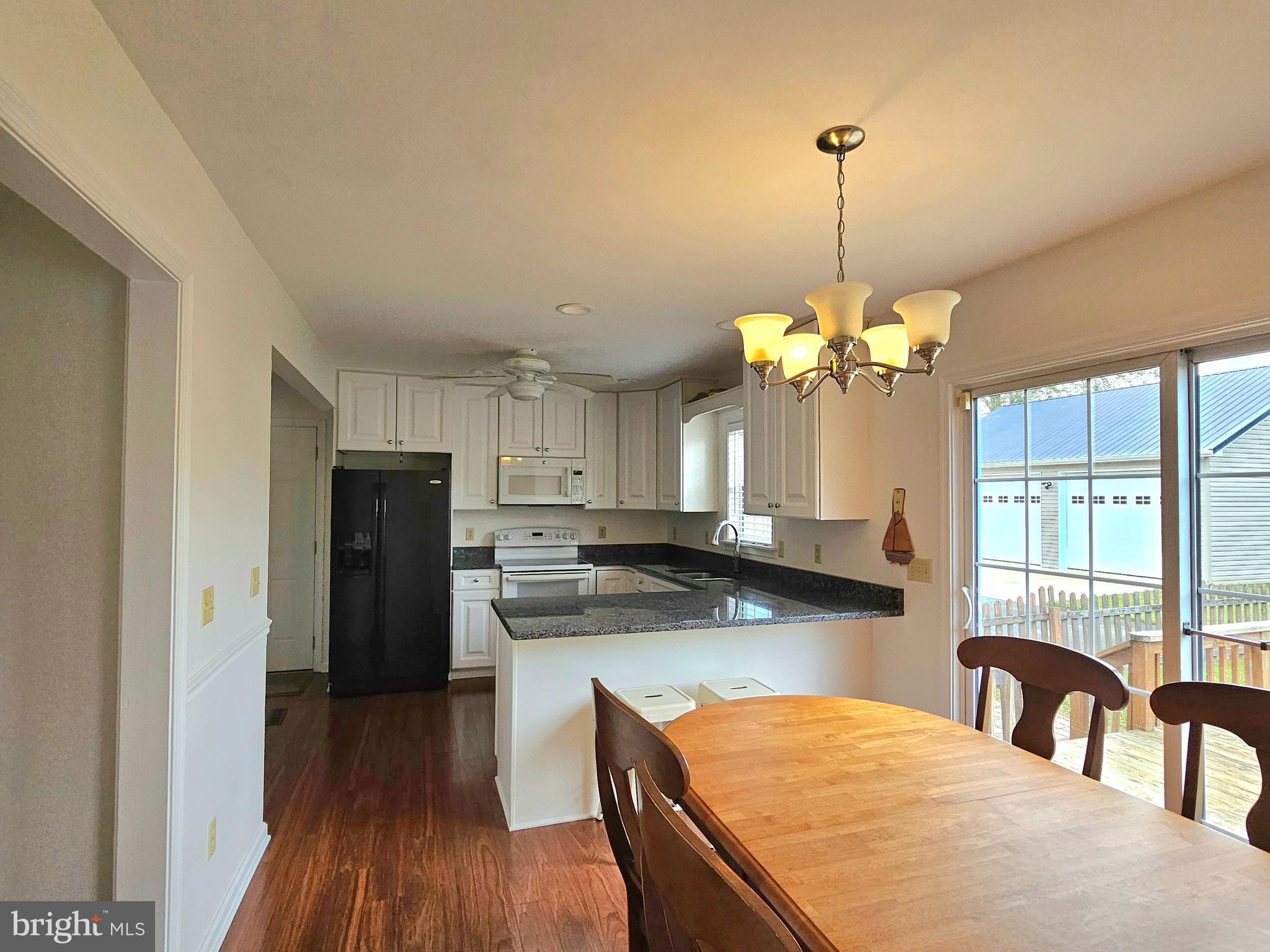 6136 OXBRIDGE DRIVE