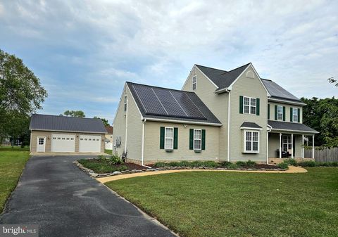 6136 OXBRIDGE DRIVE SALISBURY MD 21801