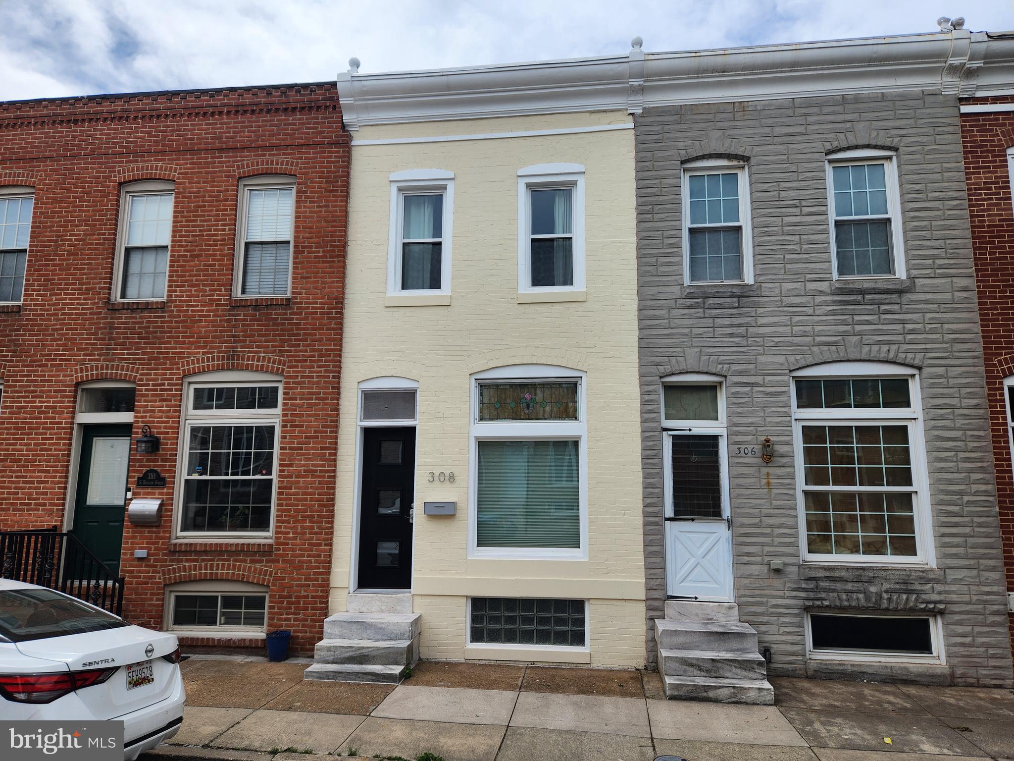 HIGHLANDTOWN - Residential Lease