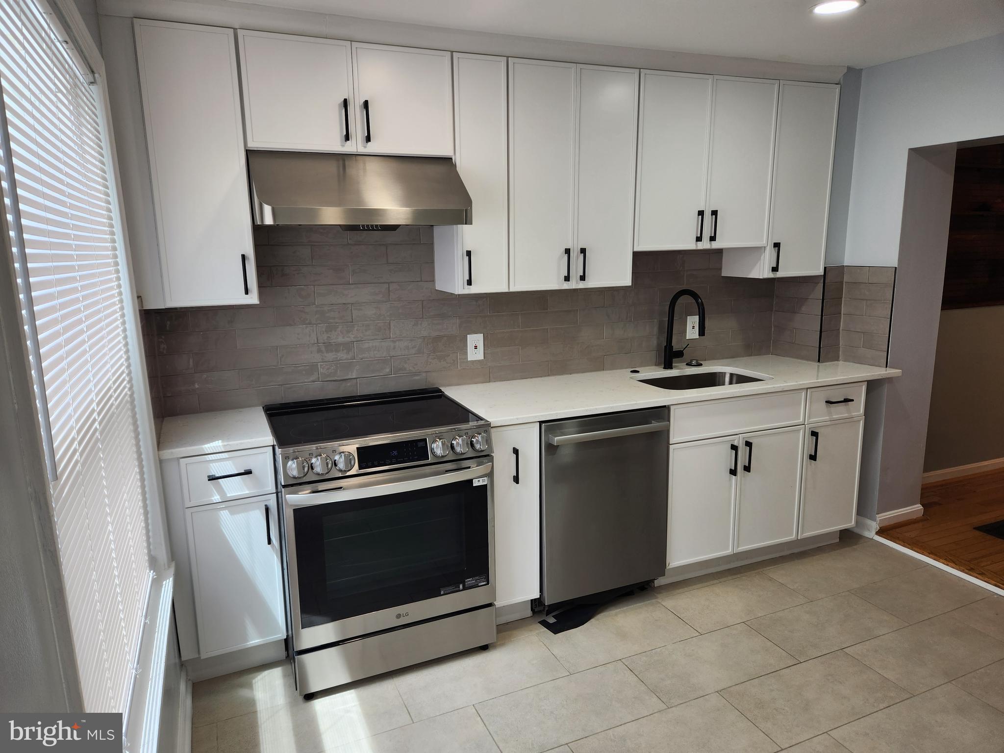HIGHLANDTOWN - Residential Lease
