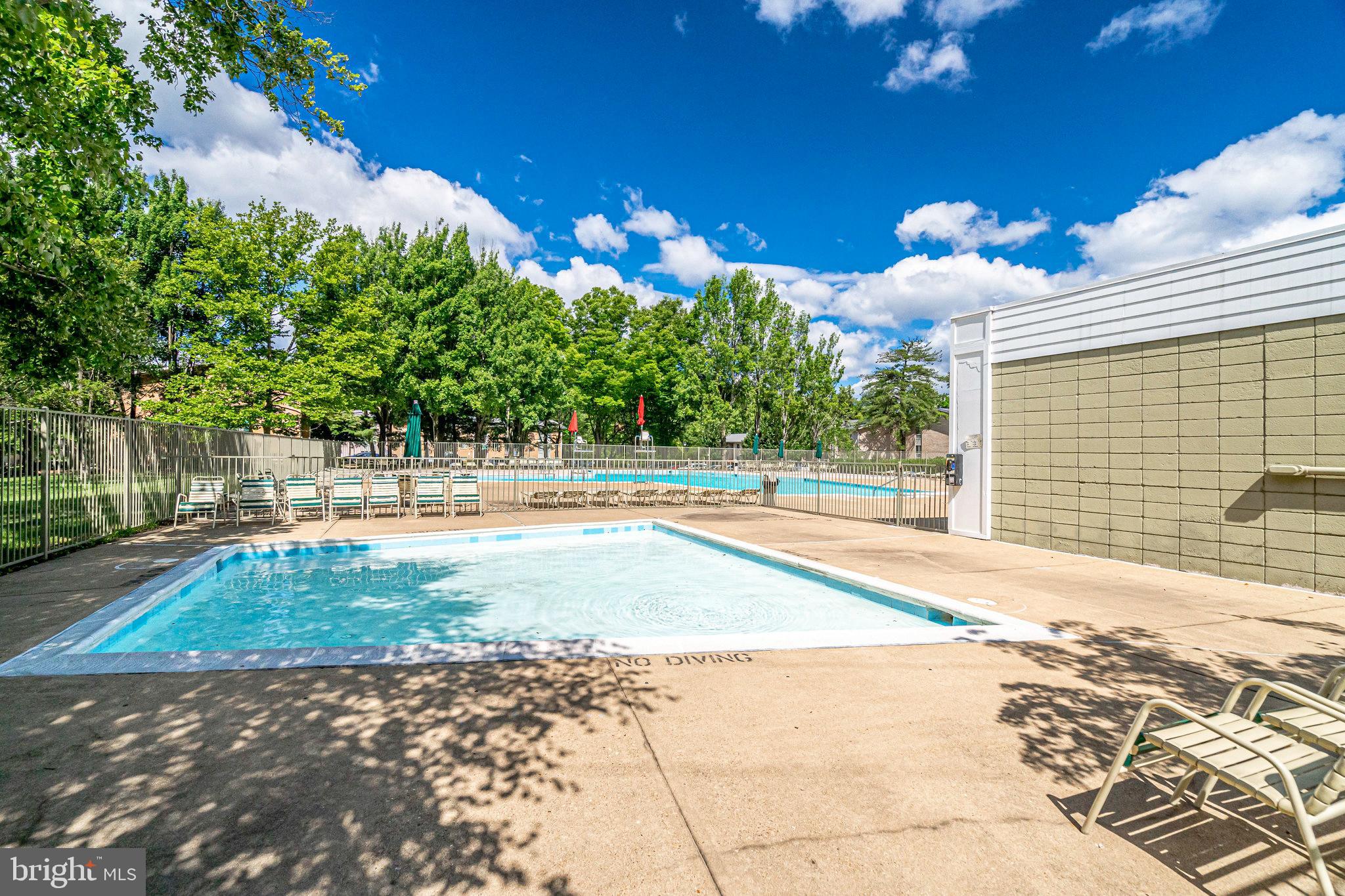 FAIRFIELD COMMONS - Residential