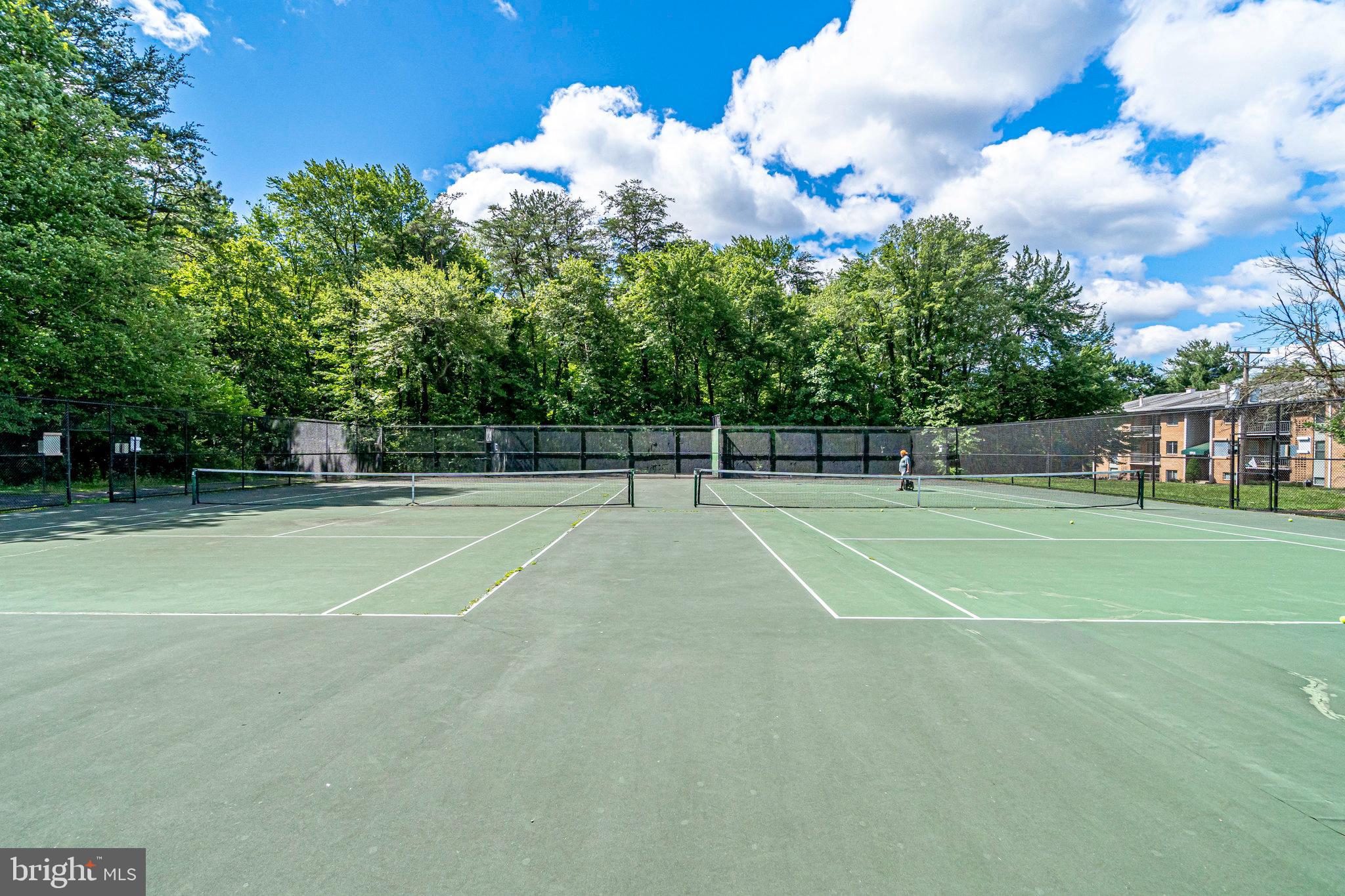 FAIRFIELD COMMONS - Residential