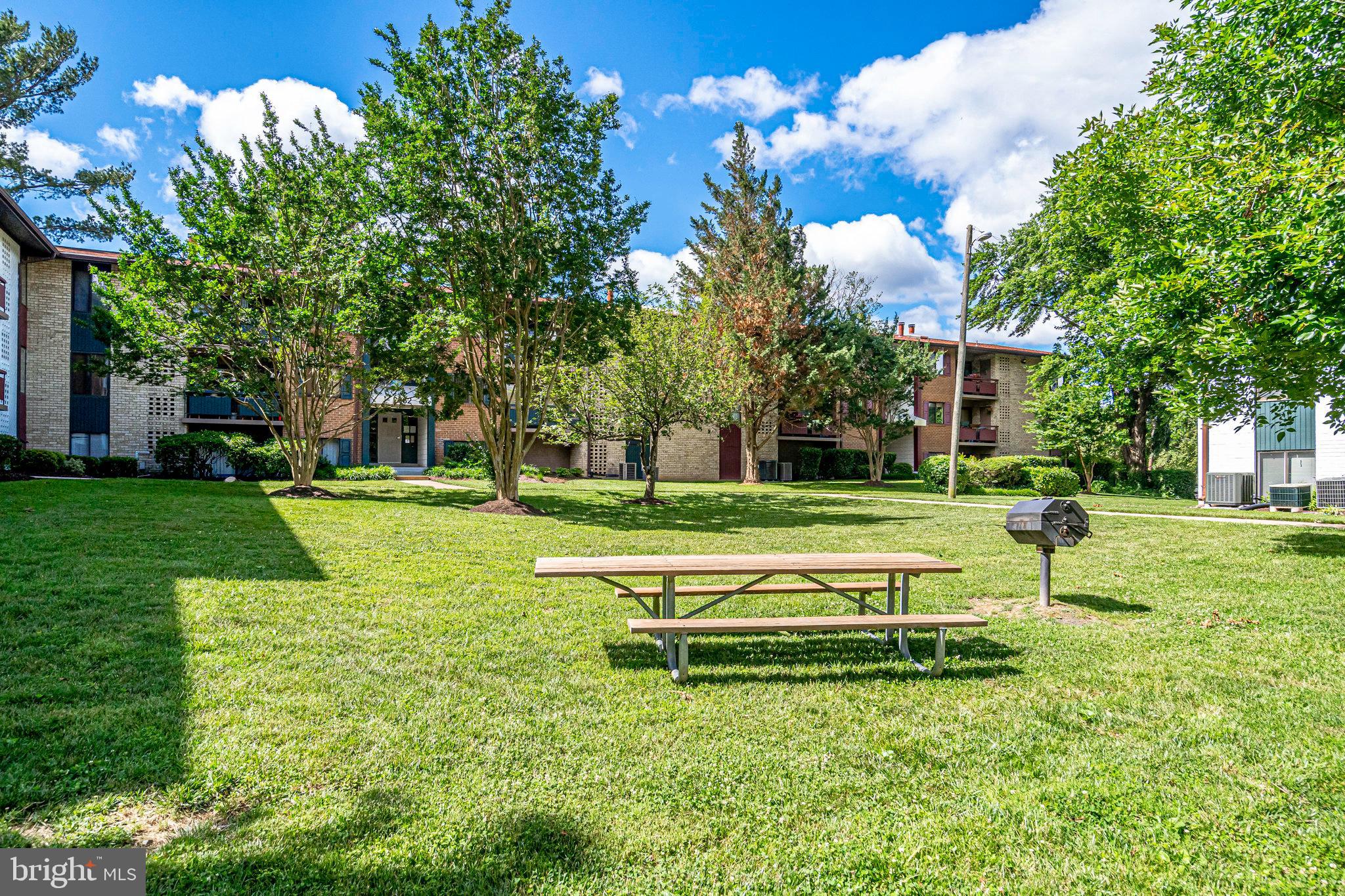 FAIRFIELD COMMONS - Residential